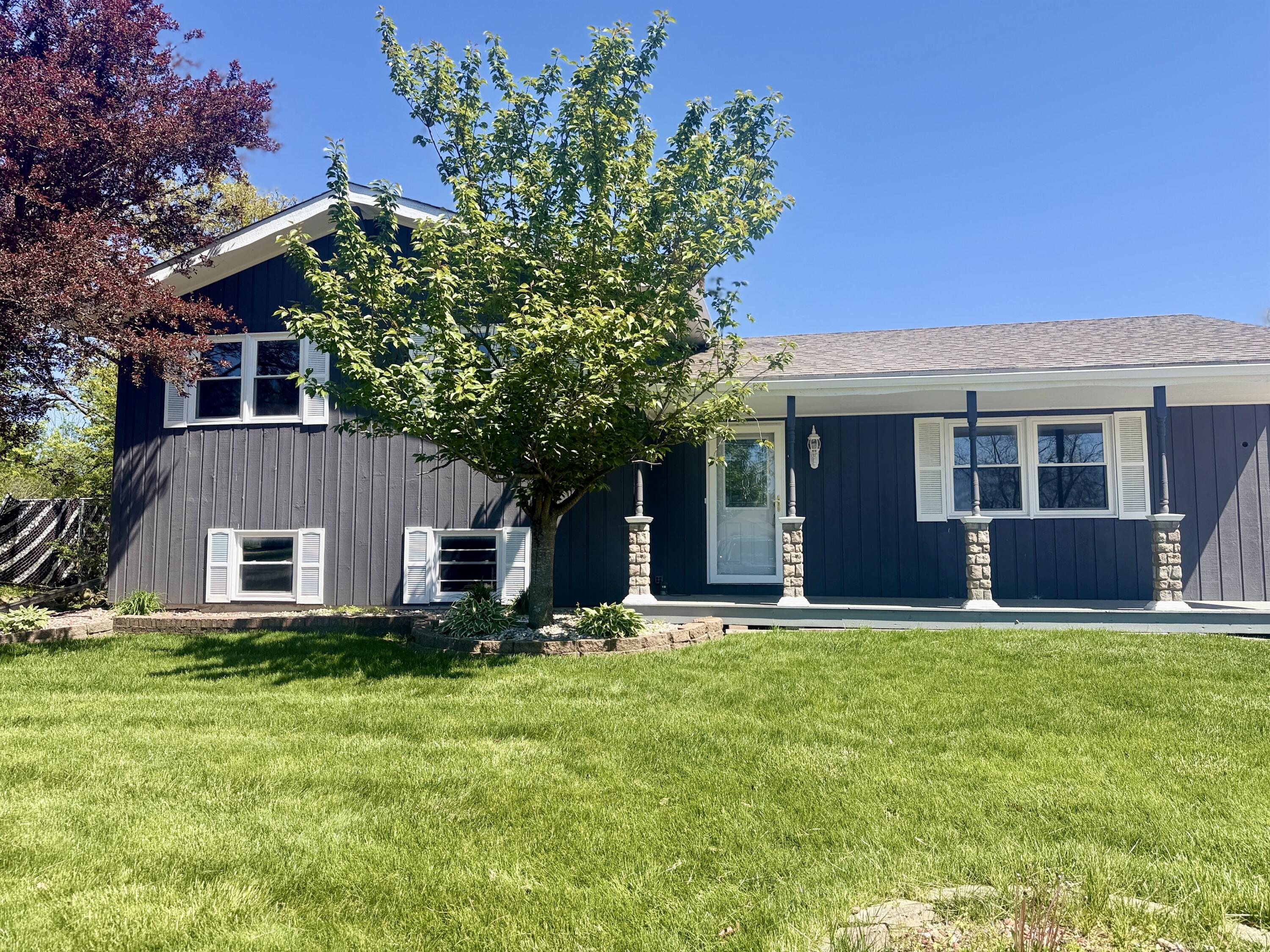1949 Terri Lane, Schererville, IN 46375; Image #2