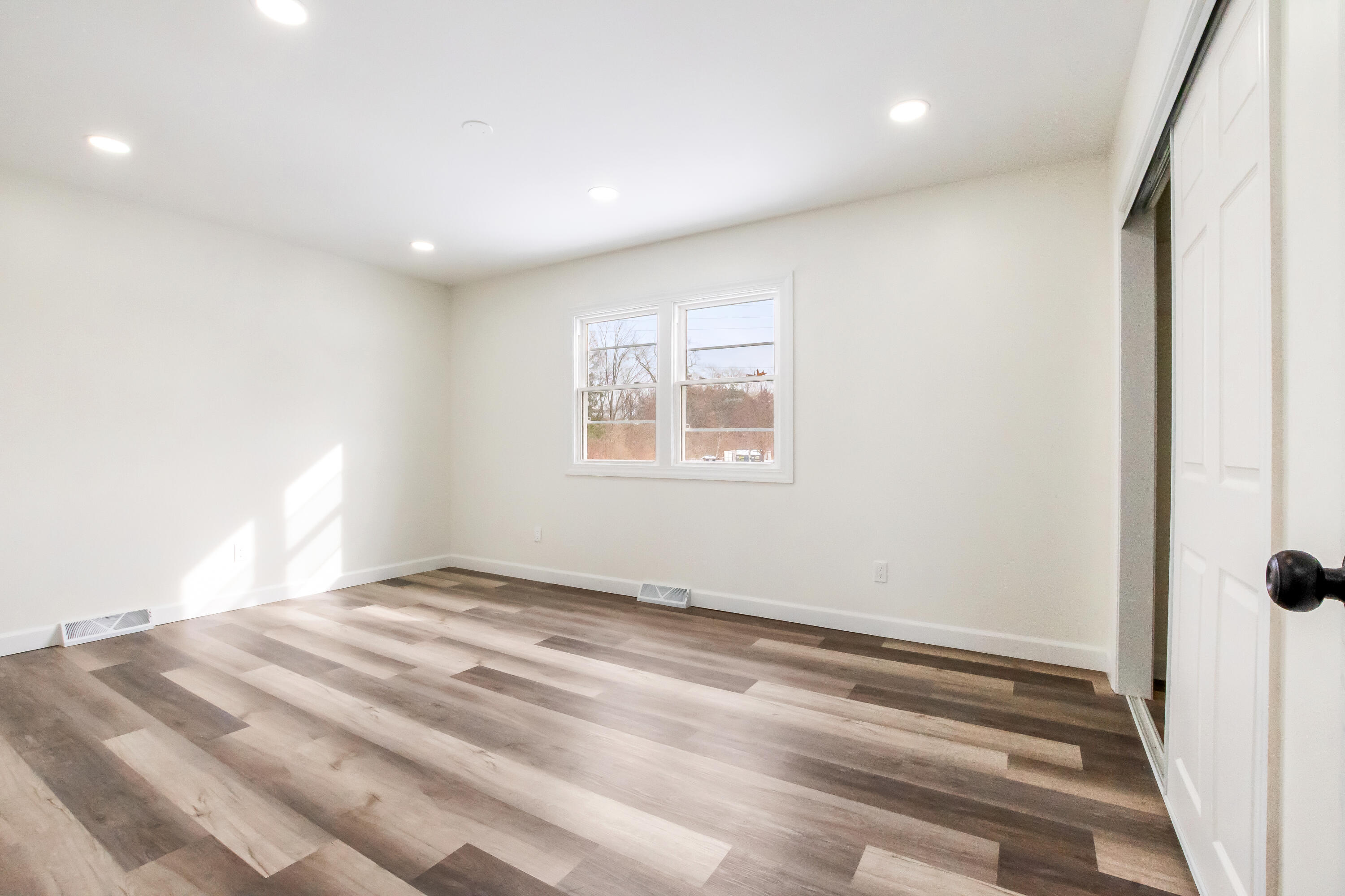 1949 Terri Lane, Schererville, IN 46375; Image #9