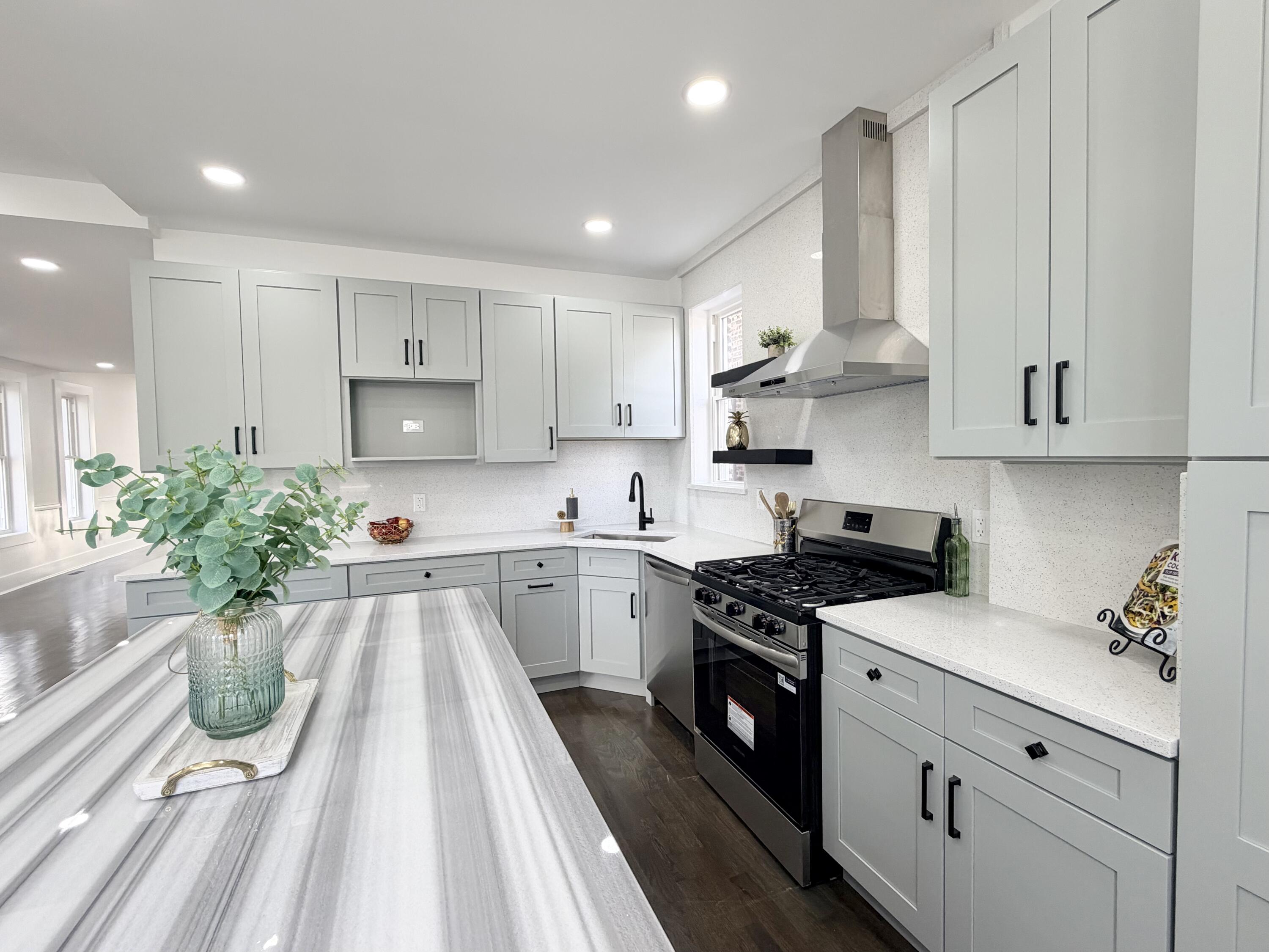 1631 Cleveland Avenue, Whiting, IN 46394; Image #33