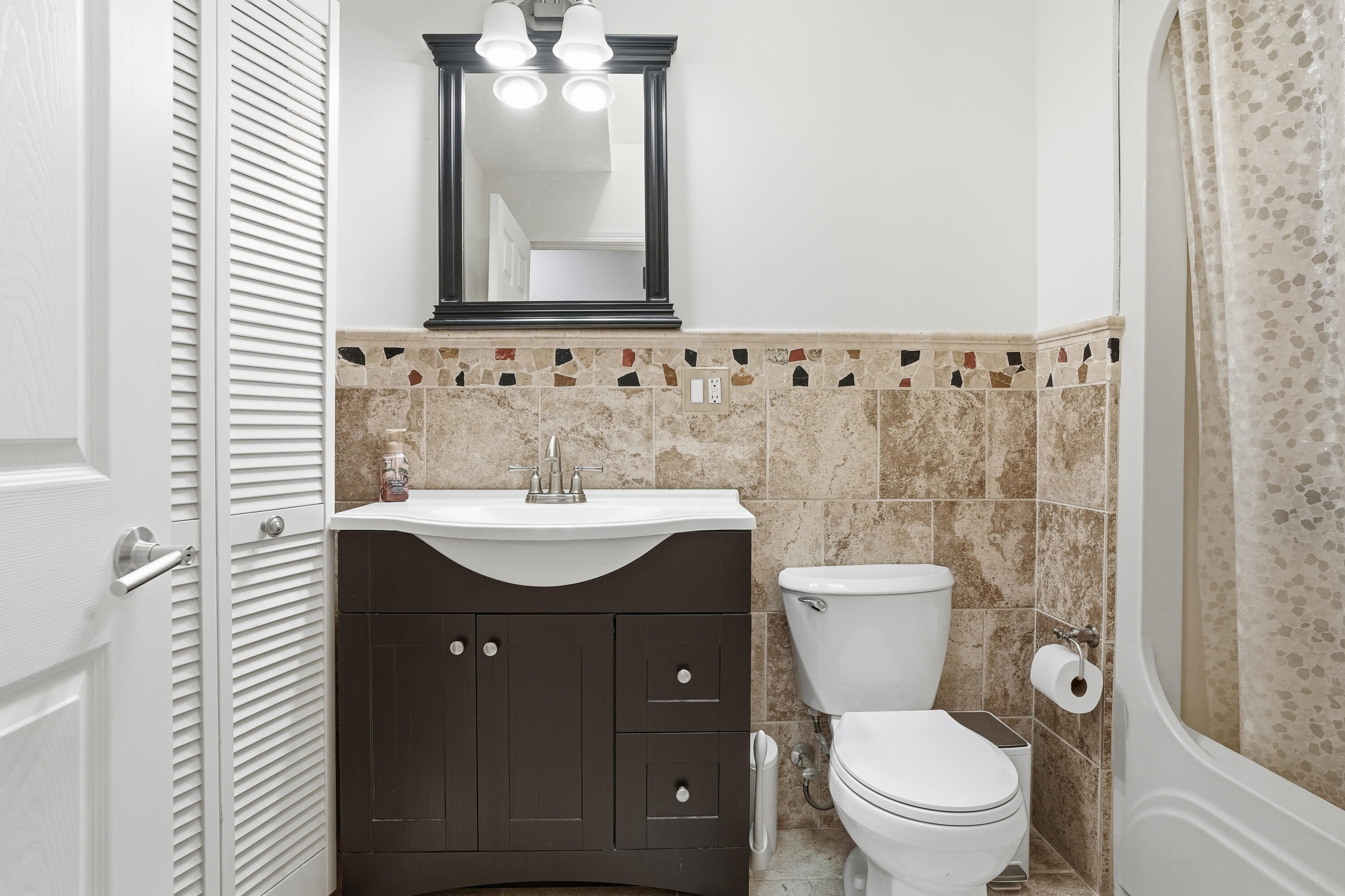 11109 Iowa Street, Crown Point, IN 46307; Image #20