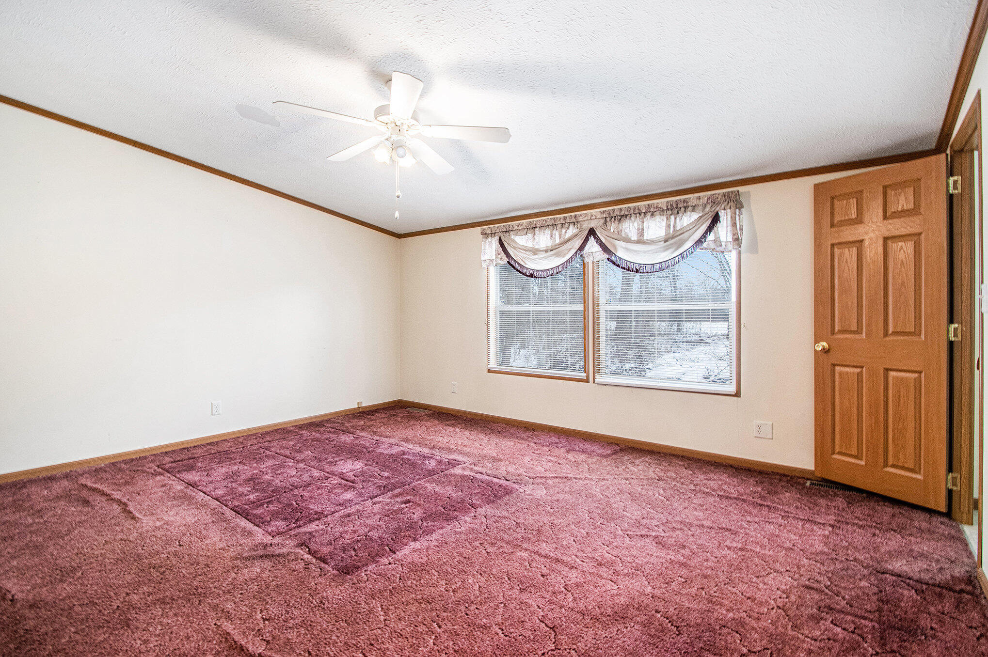 574 E 1100 N, Westville, IN 46391; Image #10