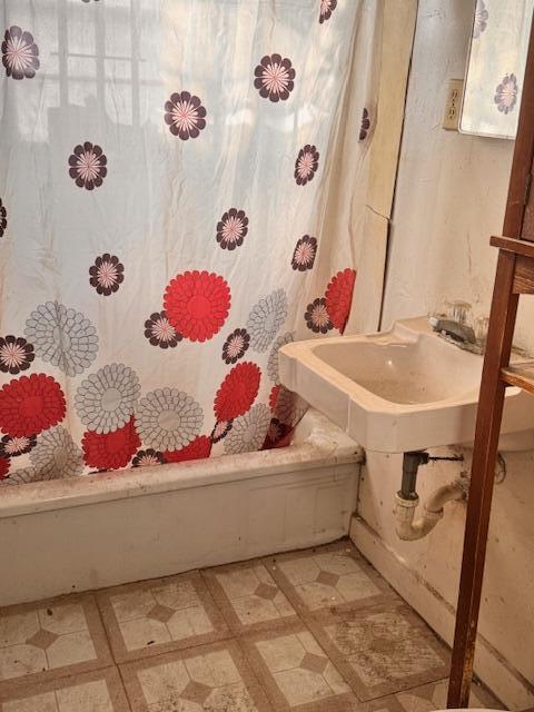 1027 E 35th Place, Gary, IN 46409; Image #4