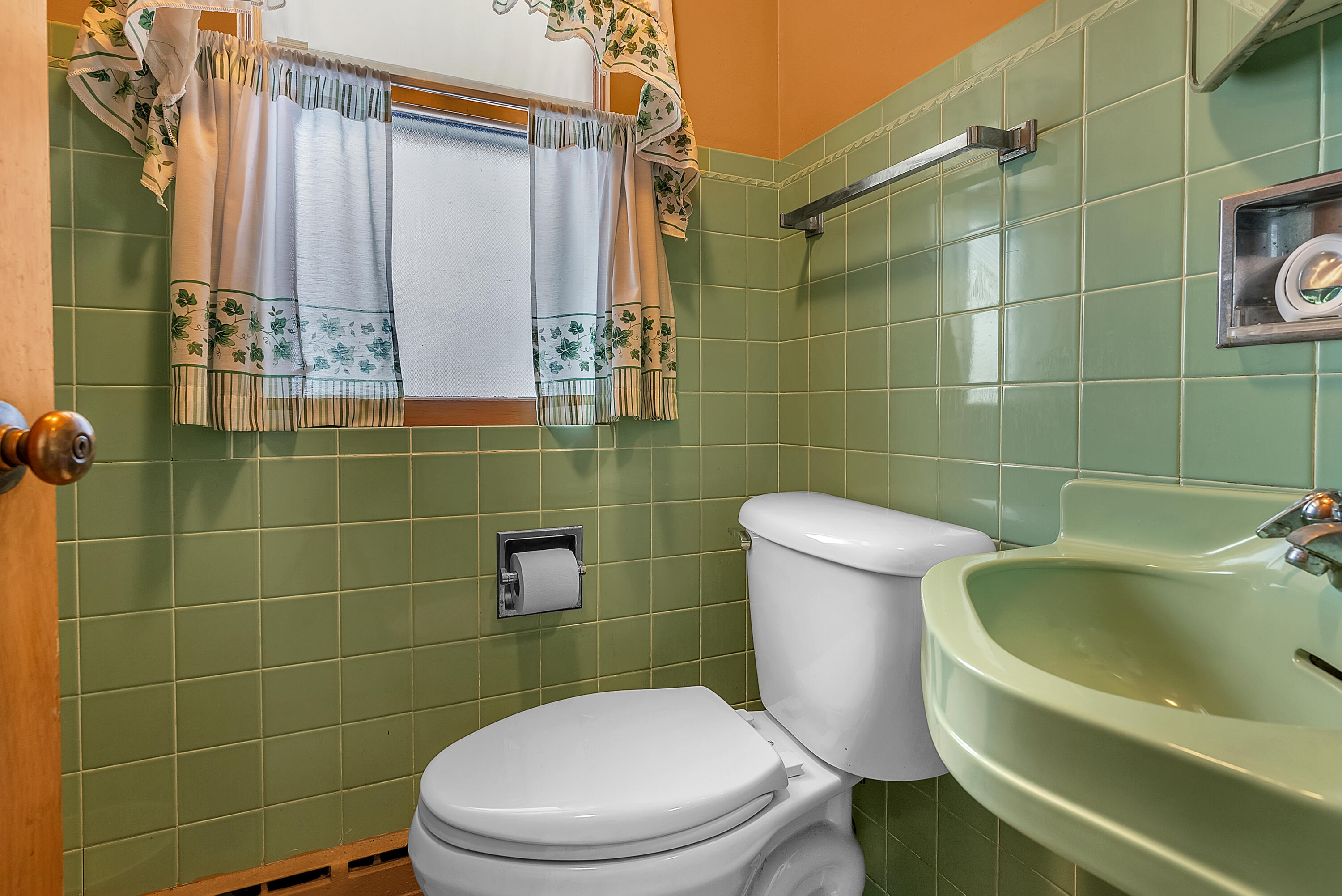 5550 Jefferson Place, Merrillville, IN 46410; Image #14