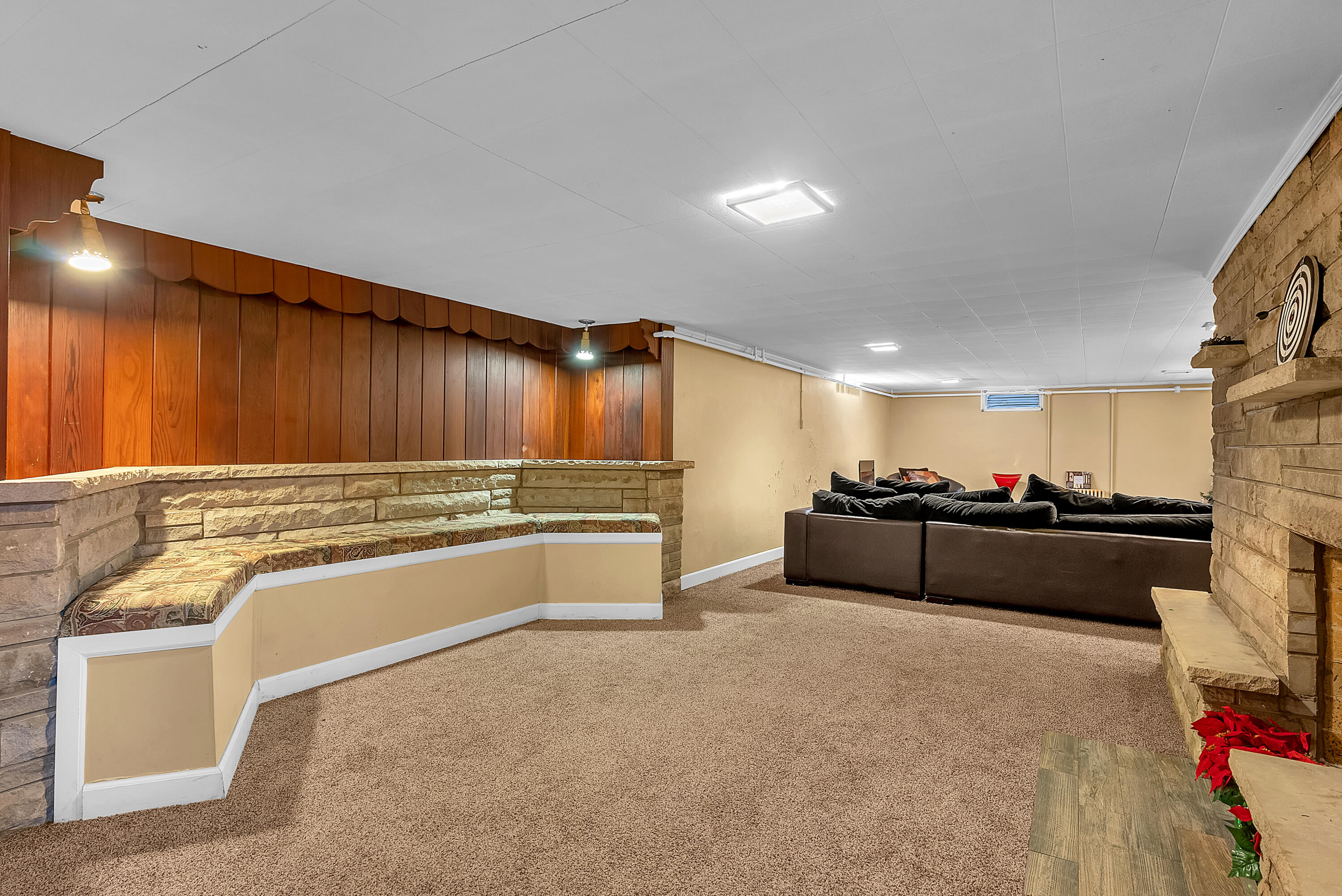 5550 Jefferson Place, Merrillville, IN 46410; Image #16