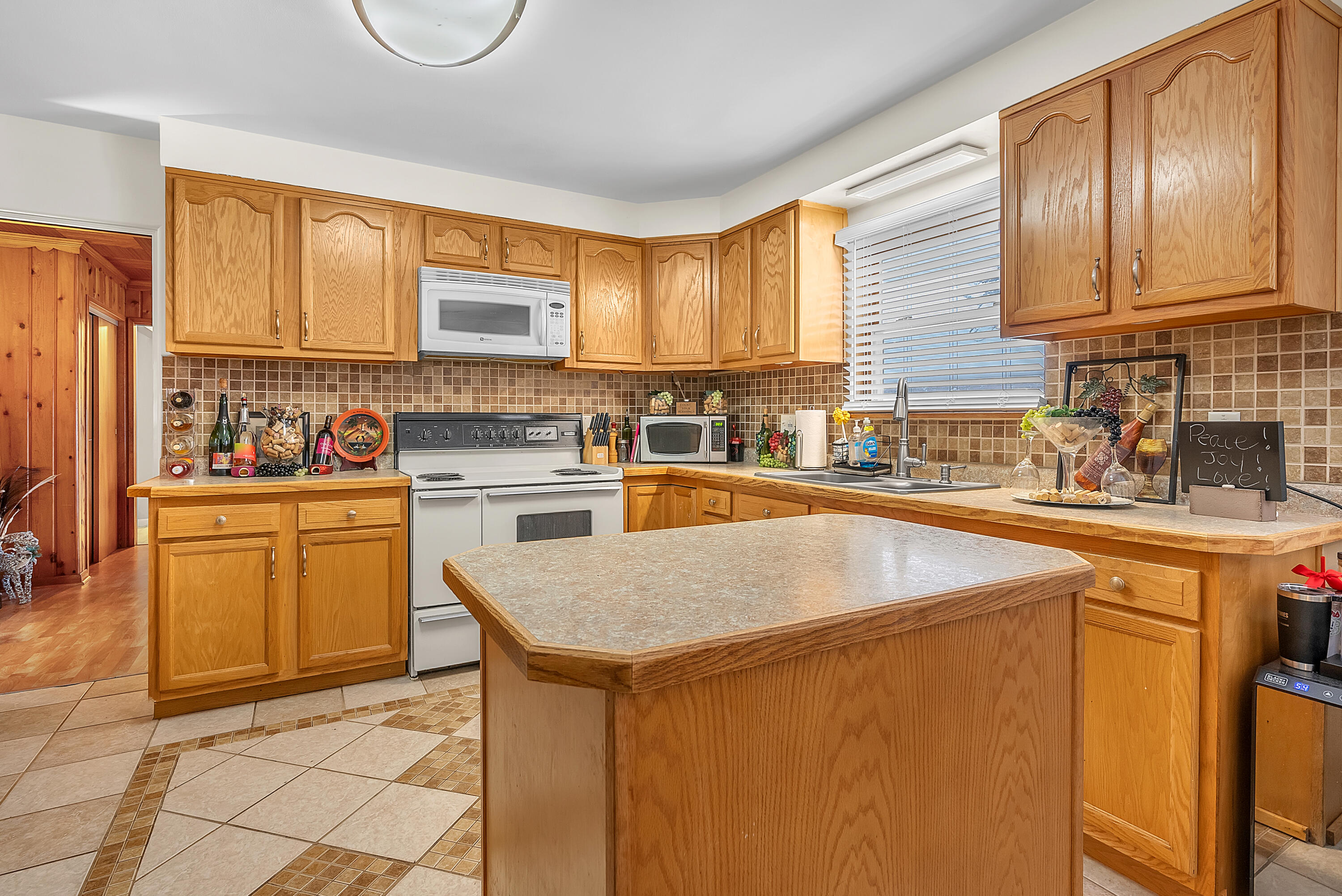 5550 Jefferson Place, Merrillville, IN 46410; Image #7