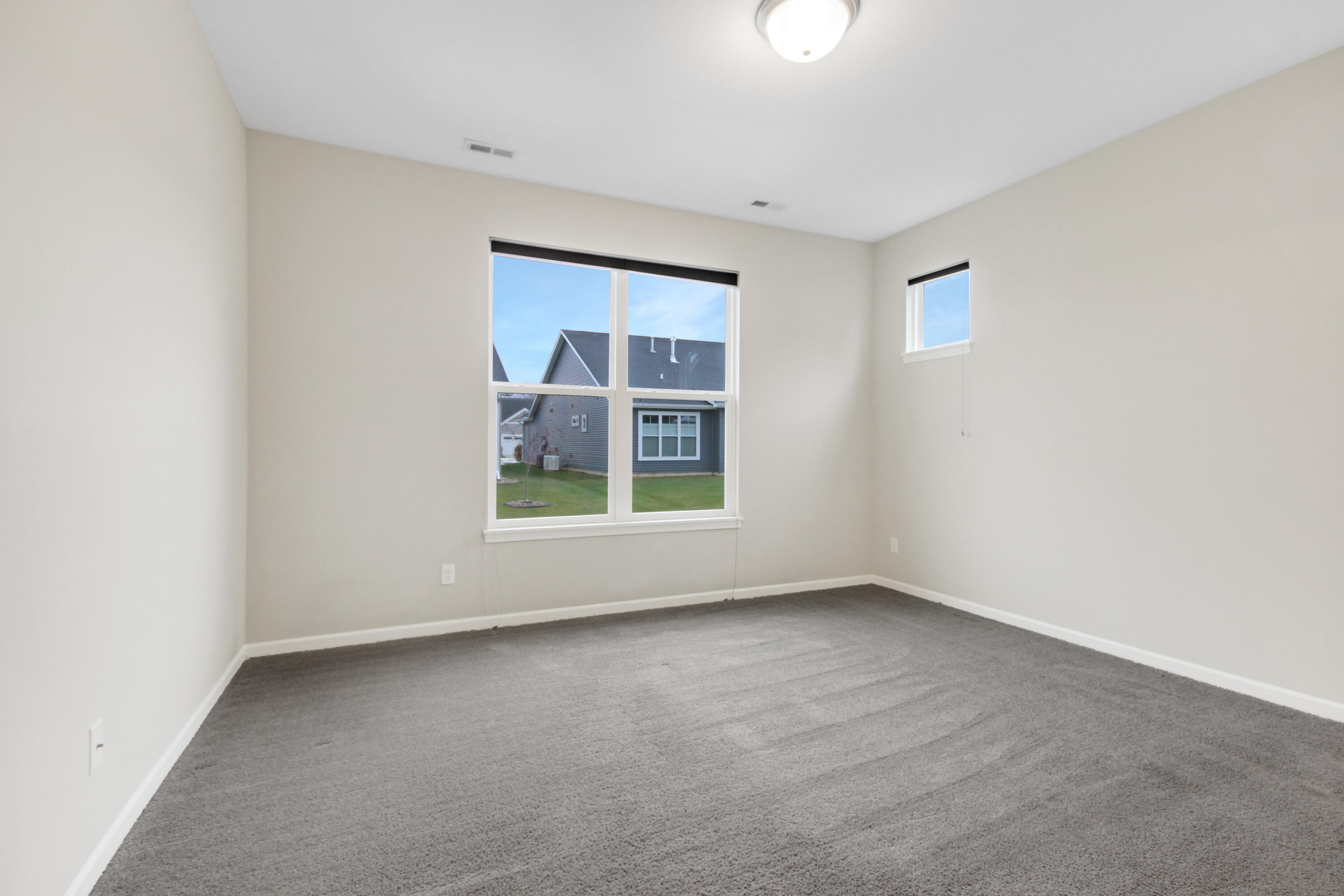2901 Hillard Street, Valparaiso, IN 46383; Image #28