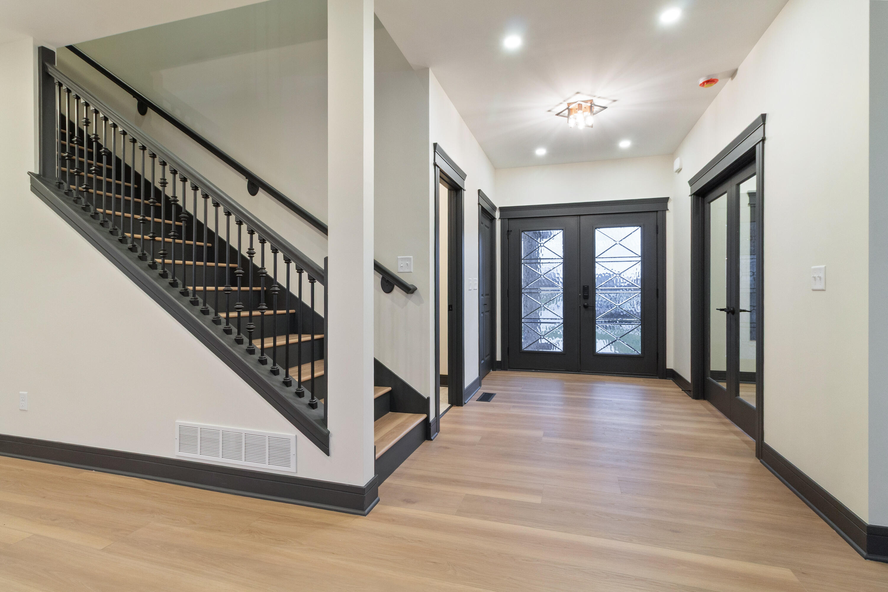 10138 Sentry Drive, St. John, IN 46373; Image #11