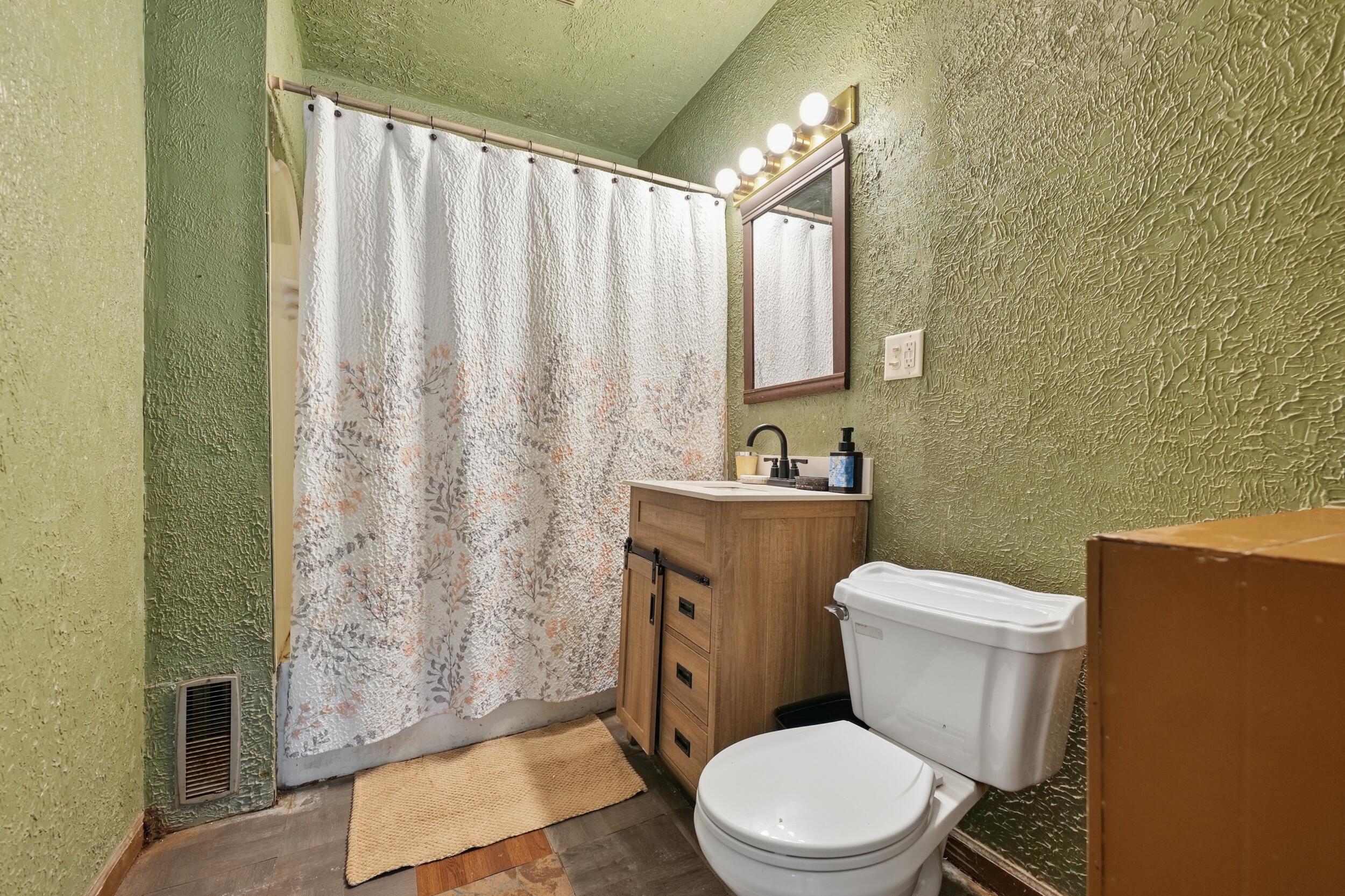568 Johnson Street, Gary, IN 46402; Image #17