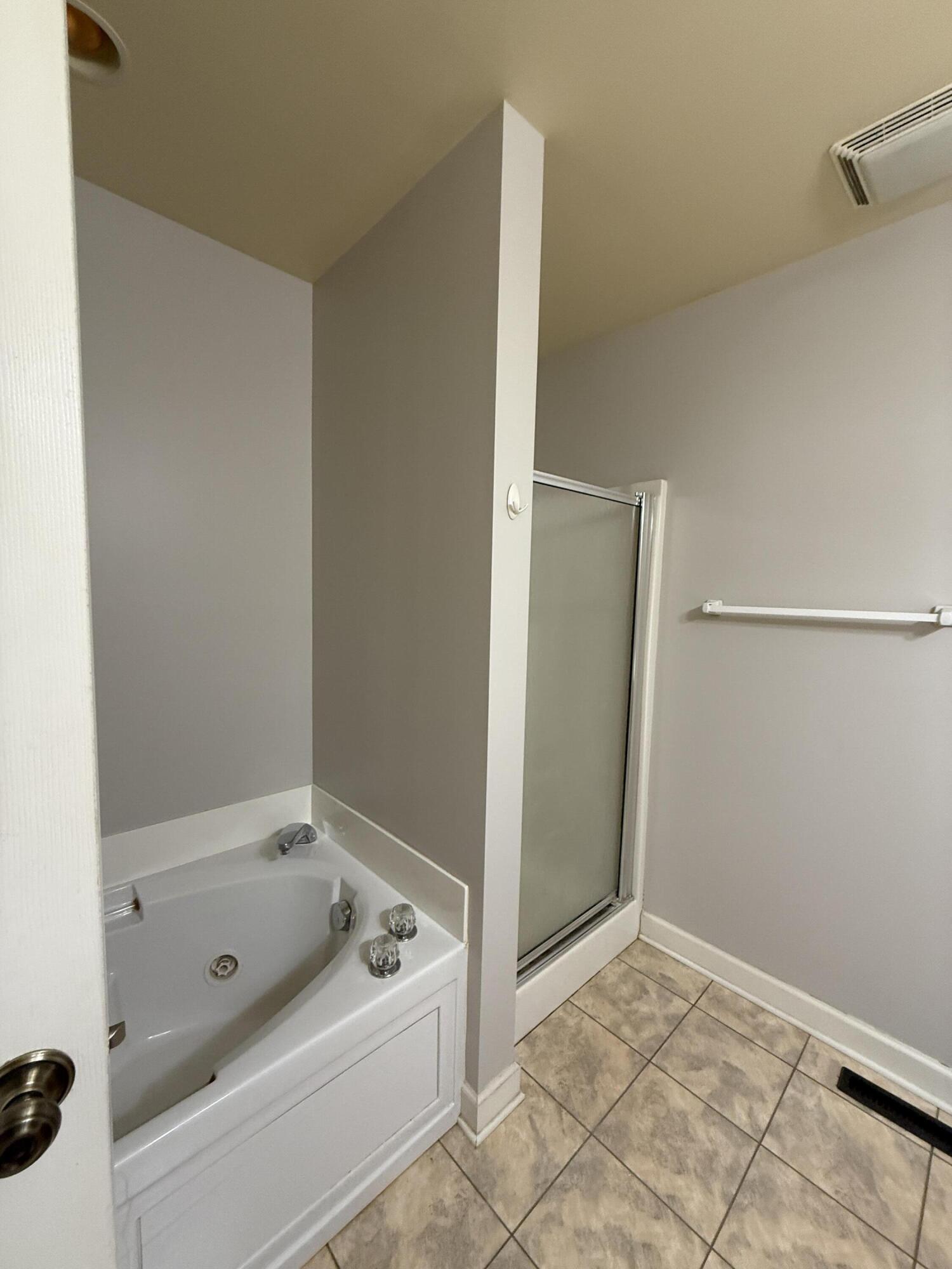 215 Dundee Street, Valparaiso, IN 46385; Image #14