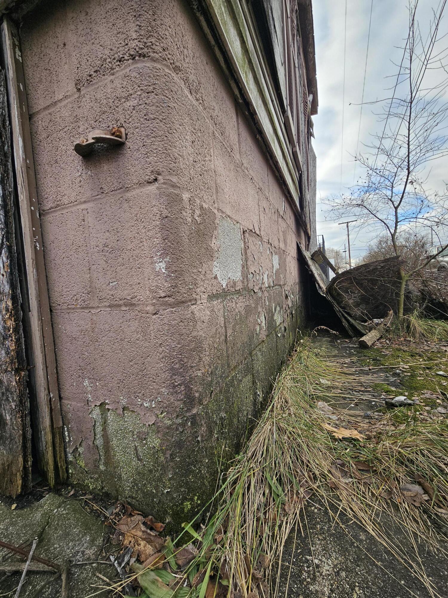 1695 W 10th Avenue, Gary, IN 46404; Image #2