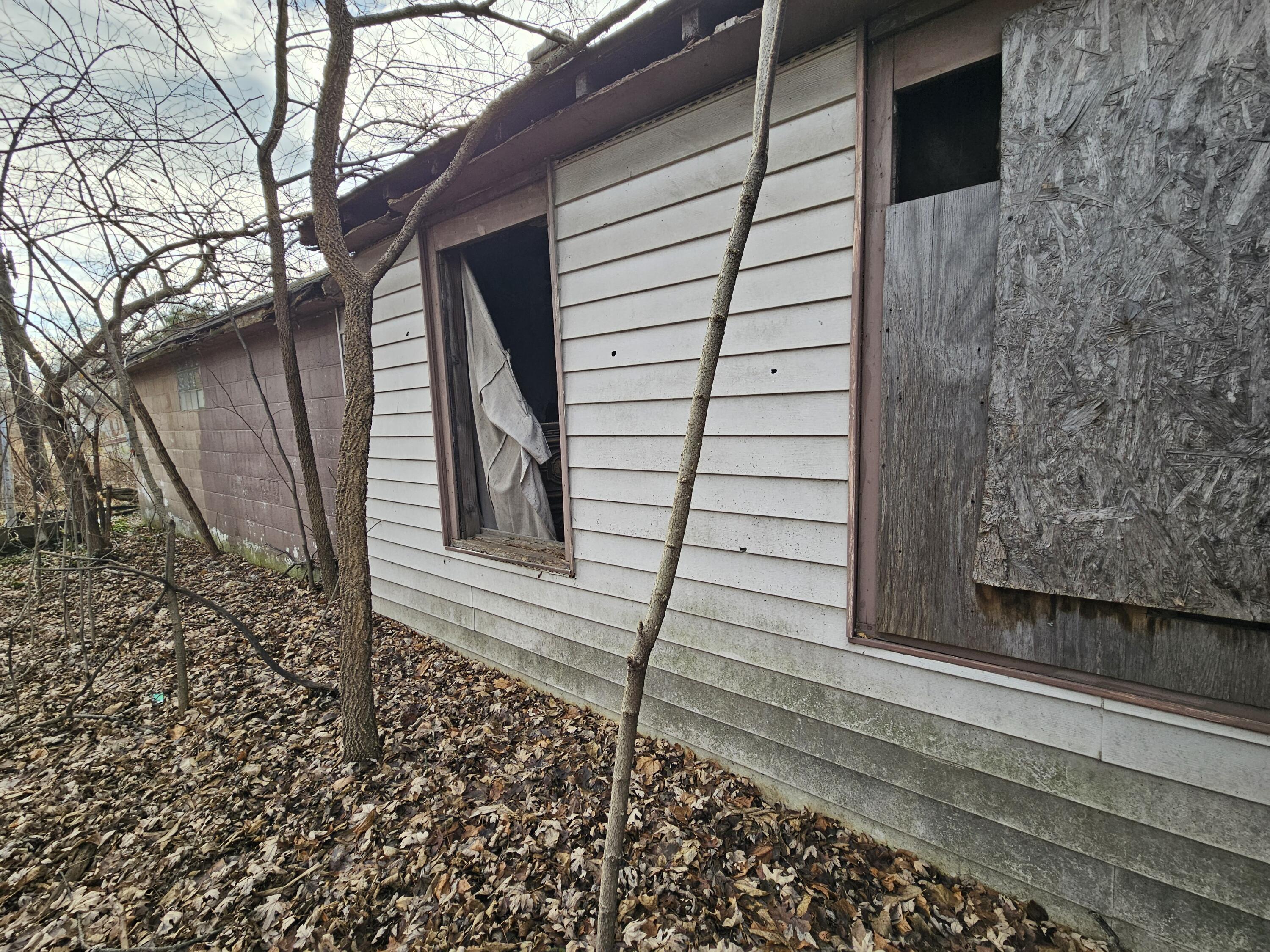 1695 W 10th Avenue, Gary, IN 46404; Image #5