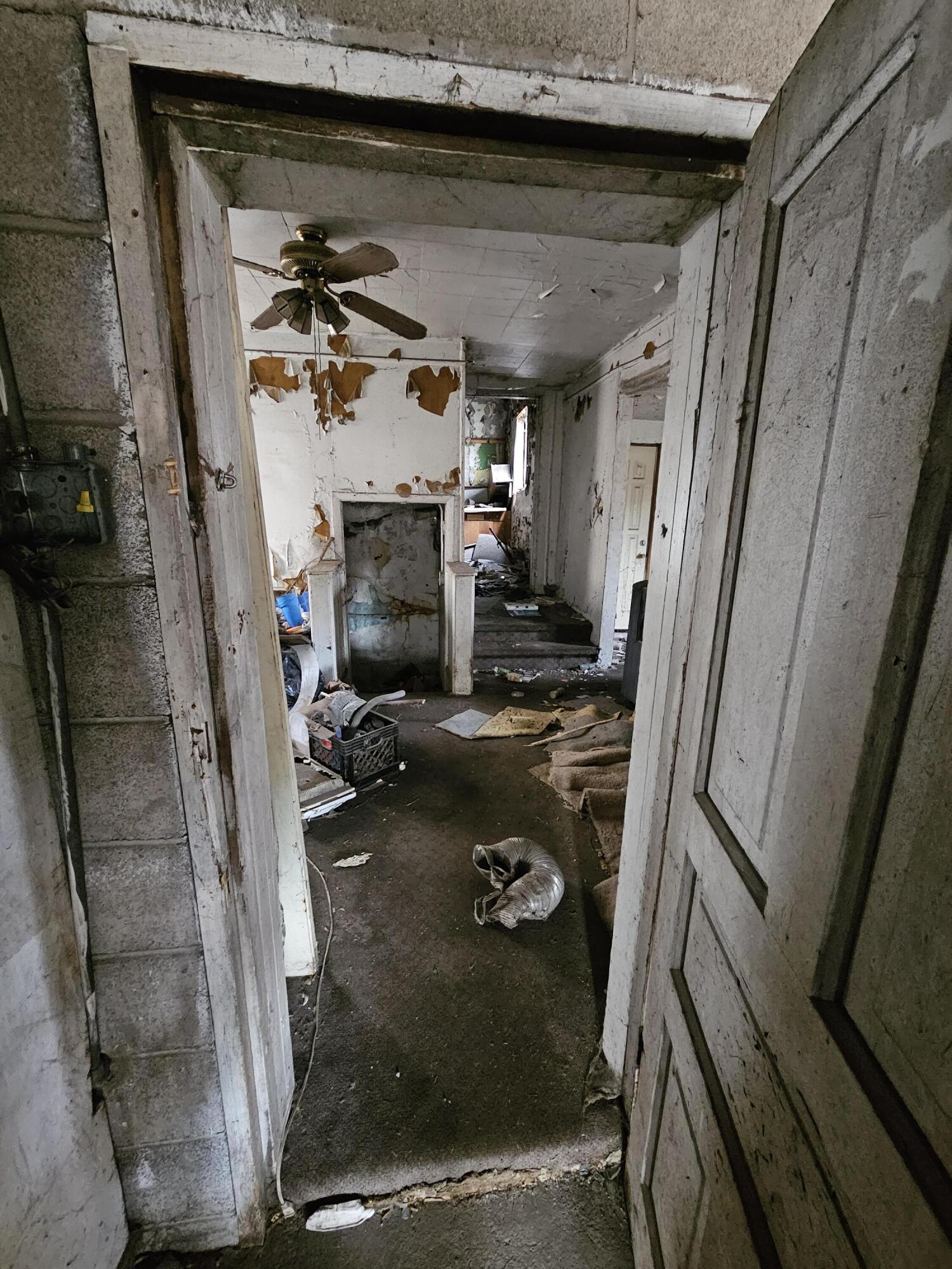 1695 W 10th Avenue, Gary, IN 46404; Image #9