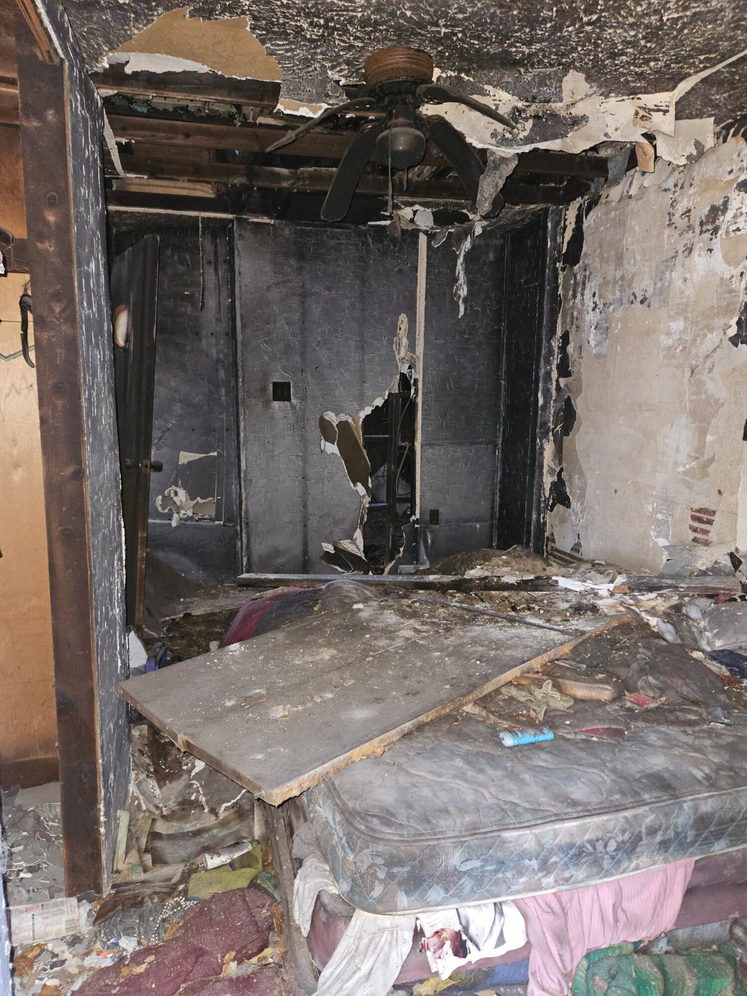 2443 Delaware, Gary, IN 46407; Image #6