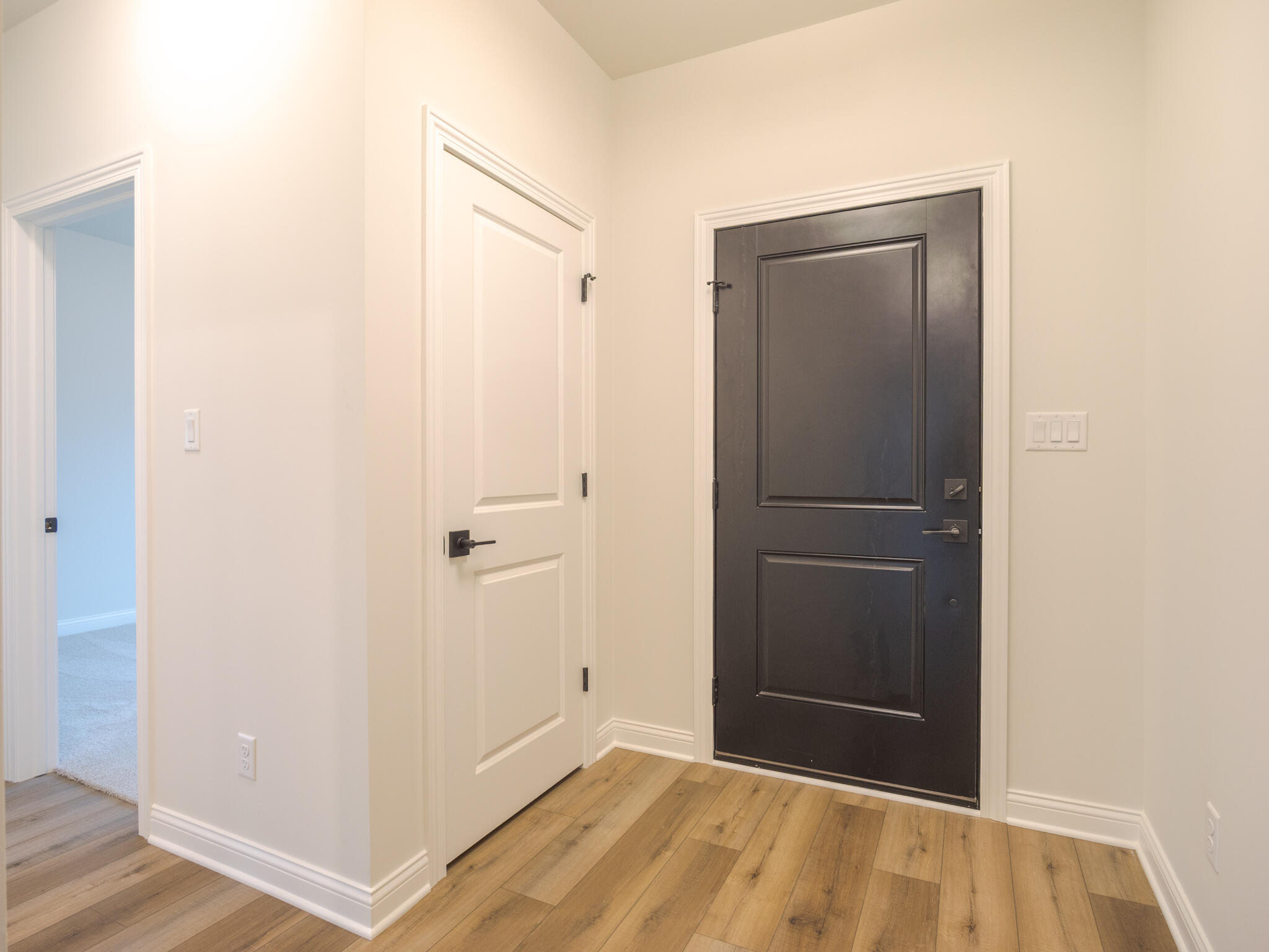 3004 Forestside Lane, Valparaiso, IN 46385; Image #2