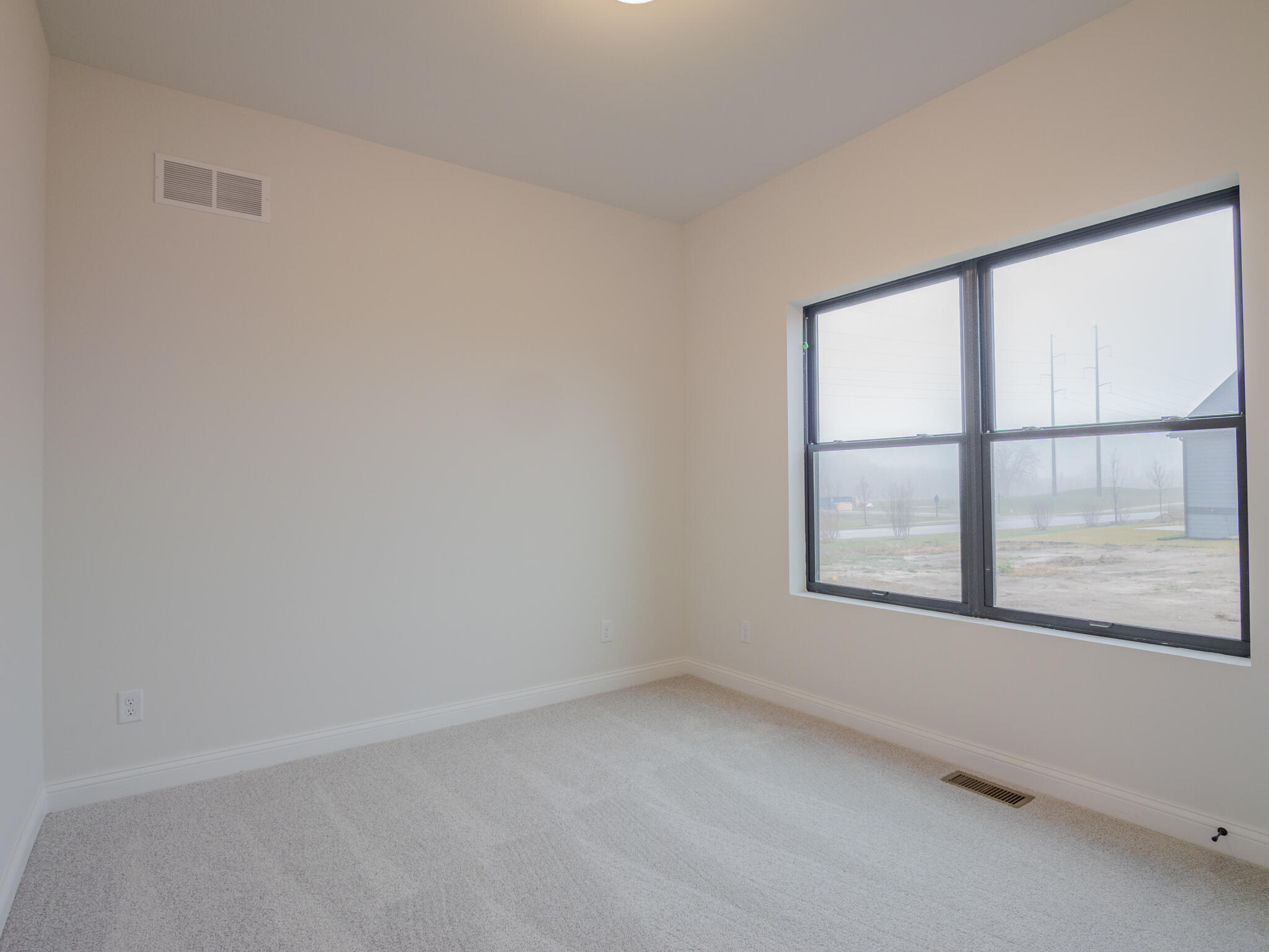 3004 Forestside Lane, Valparaiso, IN 46385; Image #6