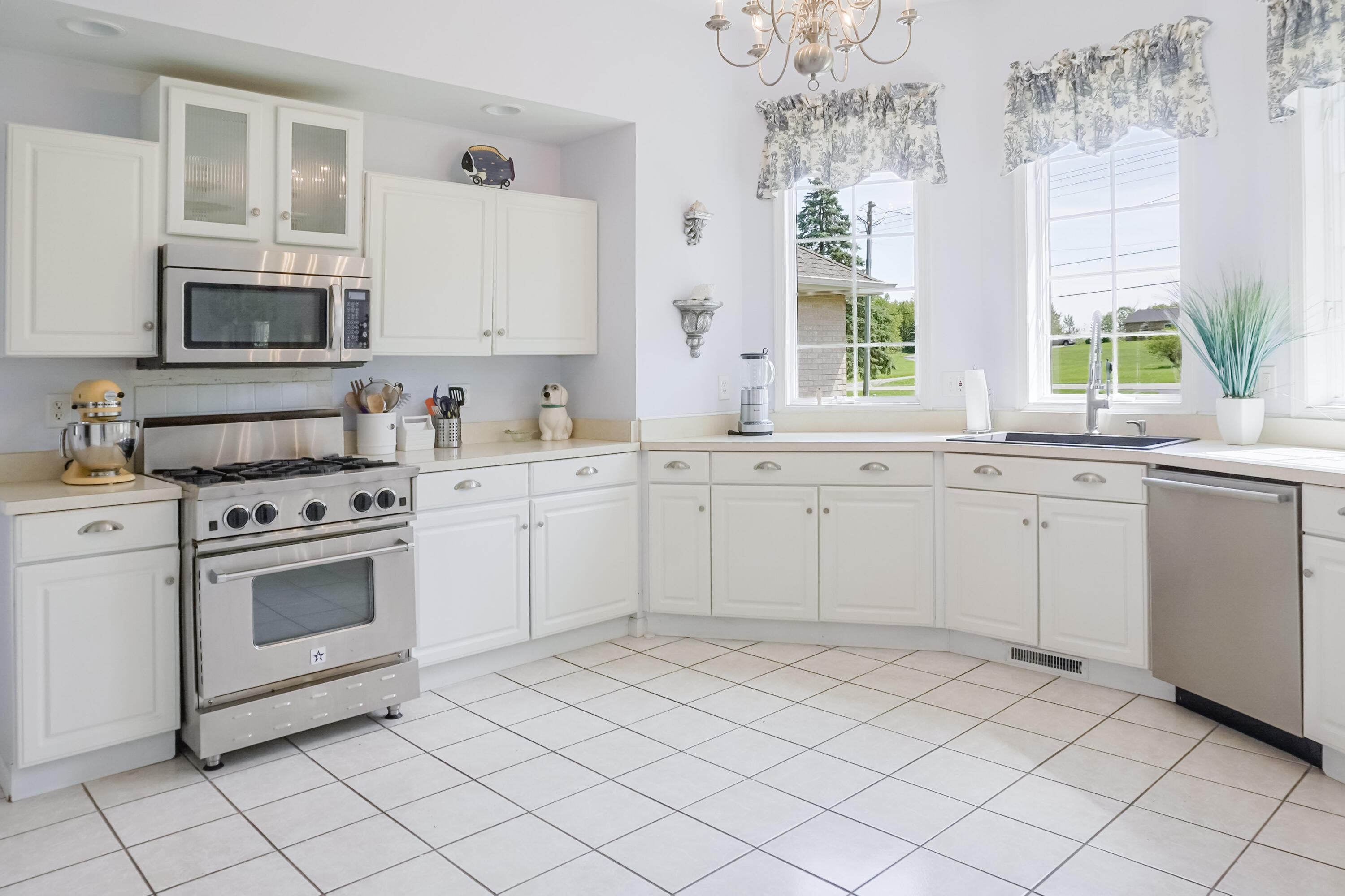 120 S 725 W, Crown Point, IN 46307; Image #2
