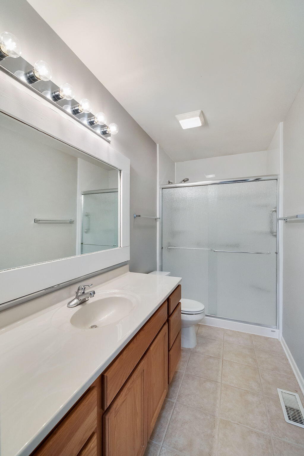1838 Golden Oak Court, Crown Point, IN 46307; Image #12