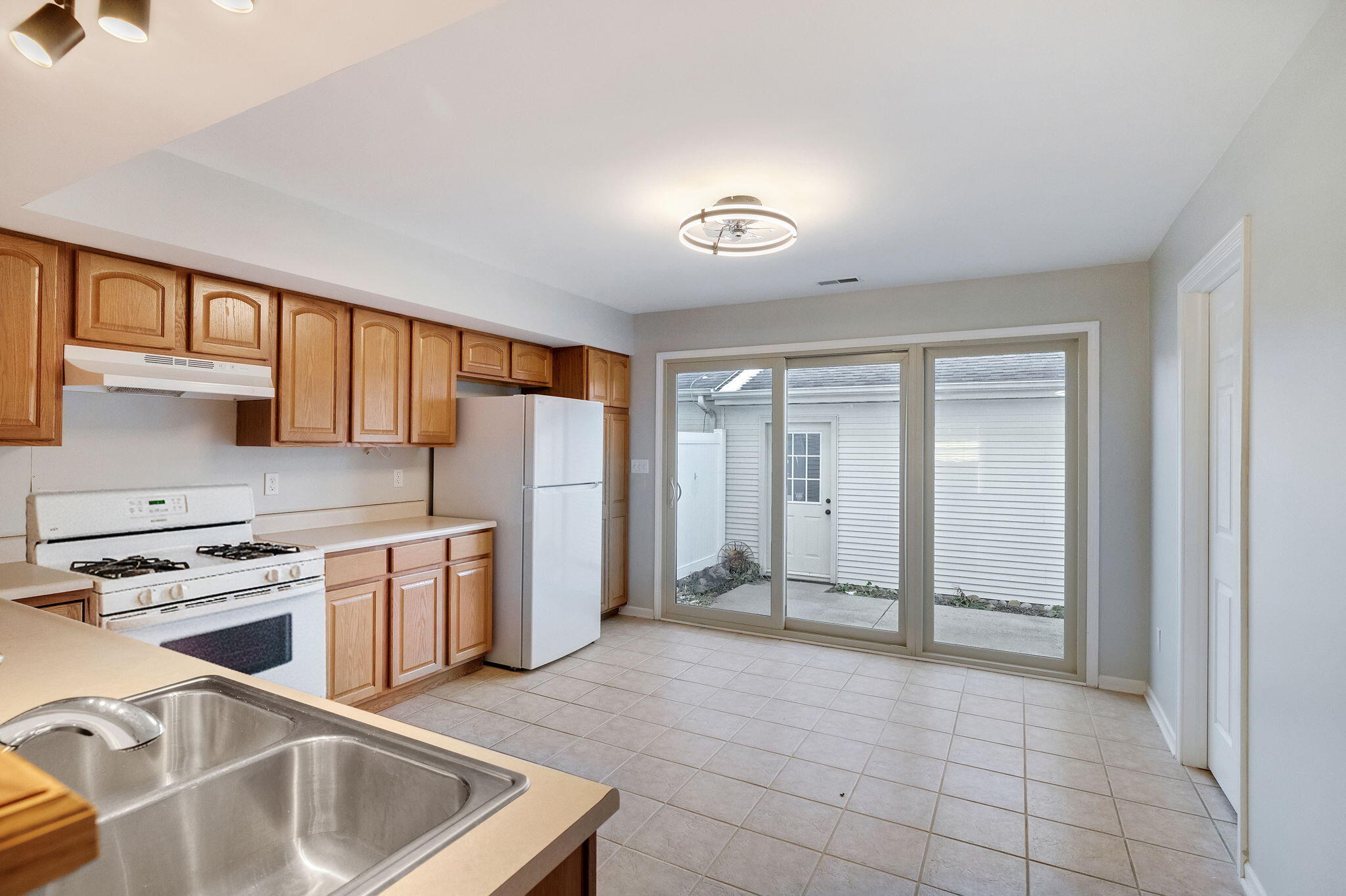 1838 Golden Oak Court, Crown Point, IN 46307; Image #6