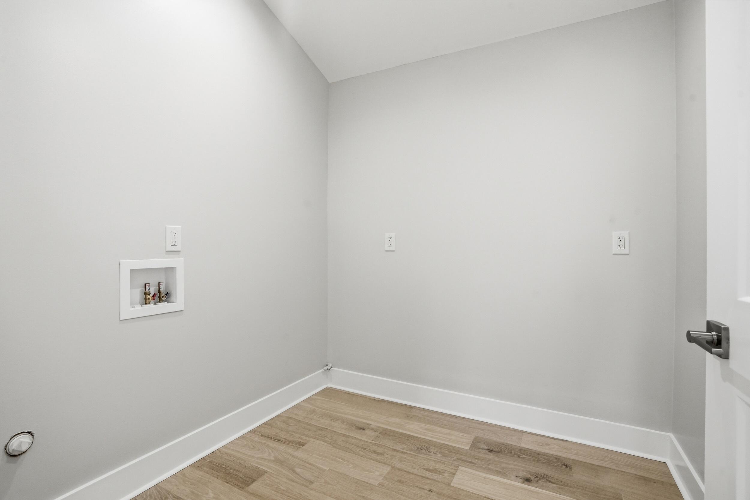 10043 Twin Creek Boulevard, Munster, IN 46321; Image #35
