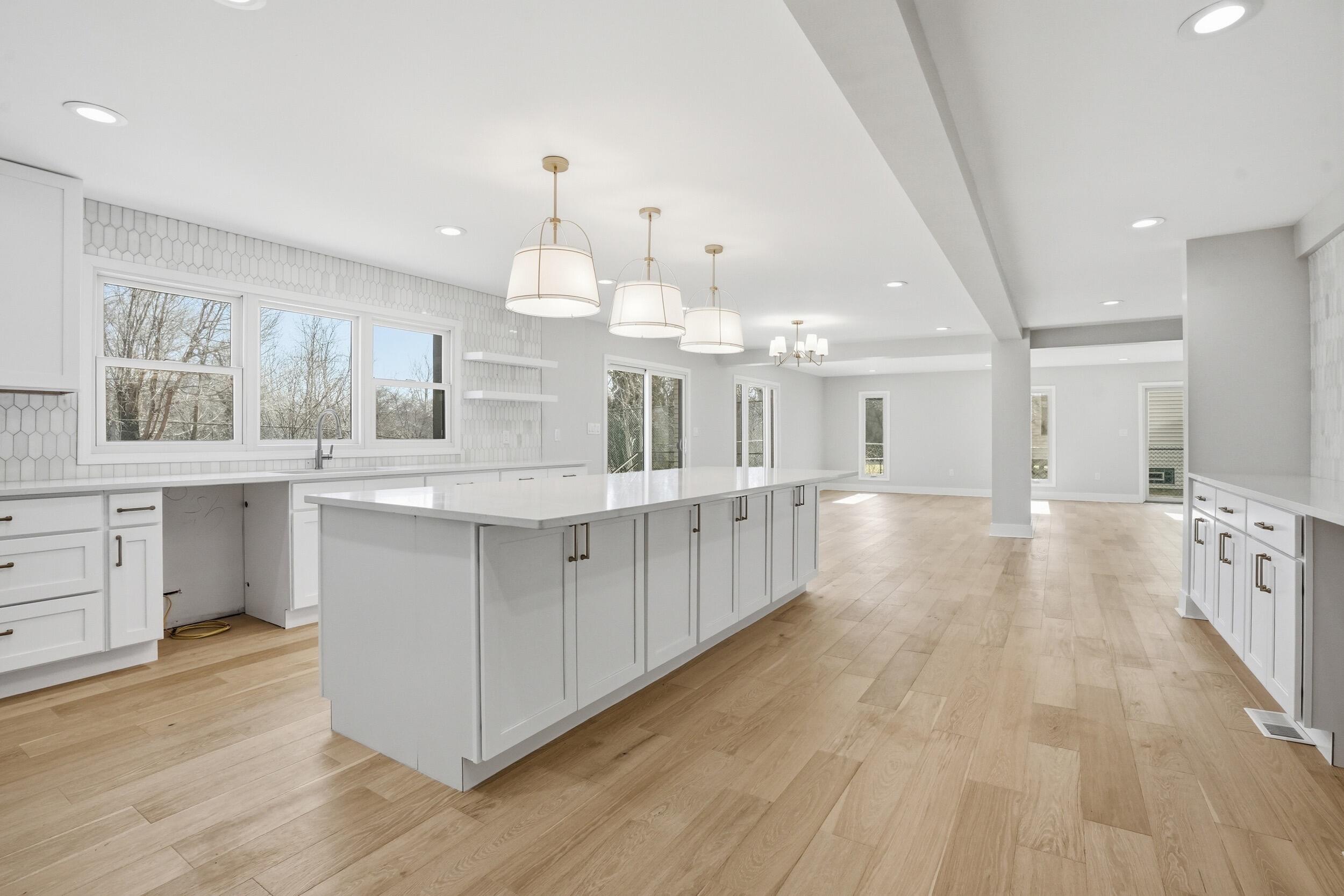 10043 Twin Creek Boulevard, Munster, IN 46321; Image #7