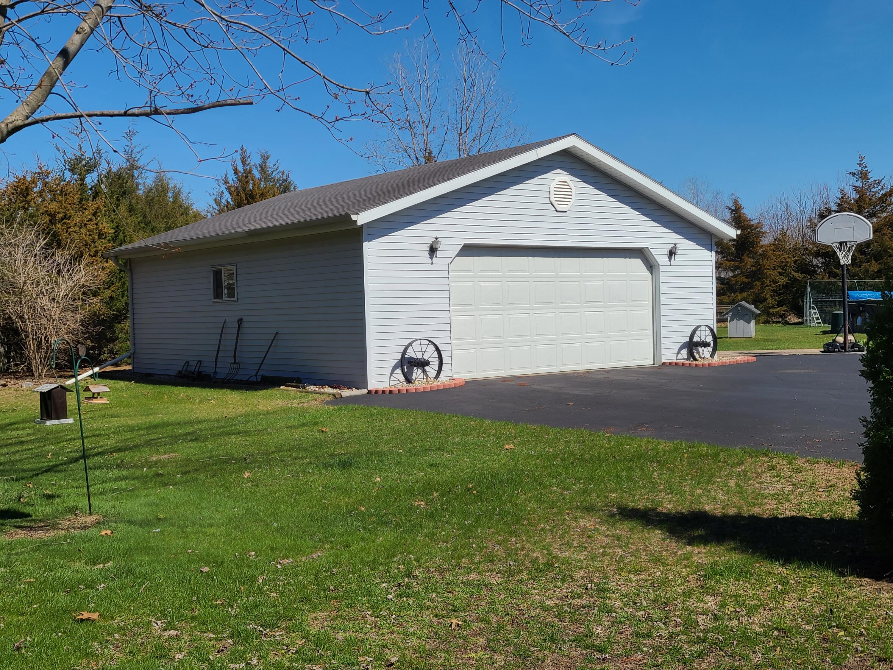 5815 N Us Highway 231, Rensselaer, IN 47978; Image #8