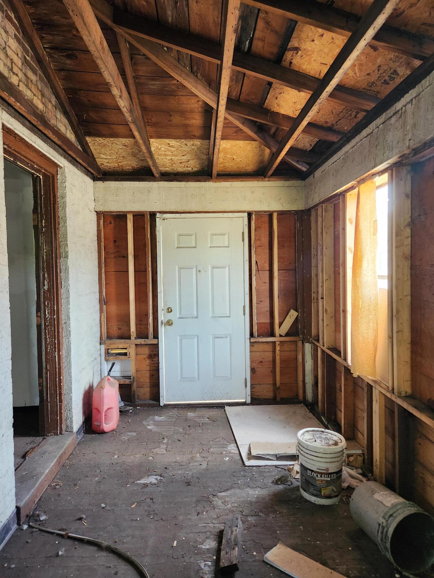 627 Tennessee Street, Gary, IN 46402; Image #13