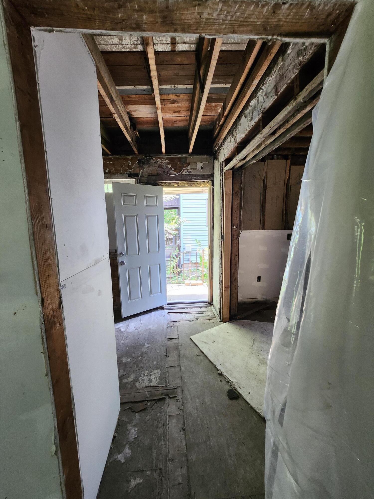 627 Tennessee Street, Gary, IN 46402; Image #22