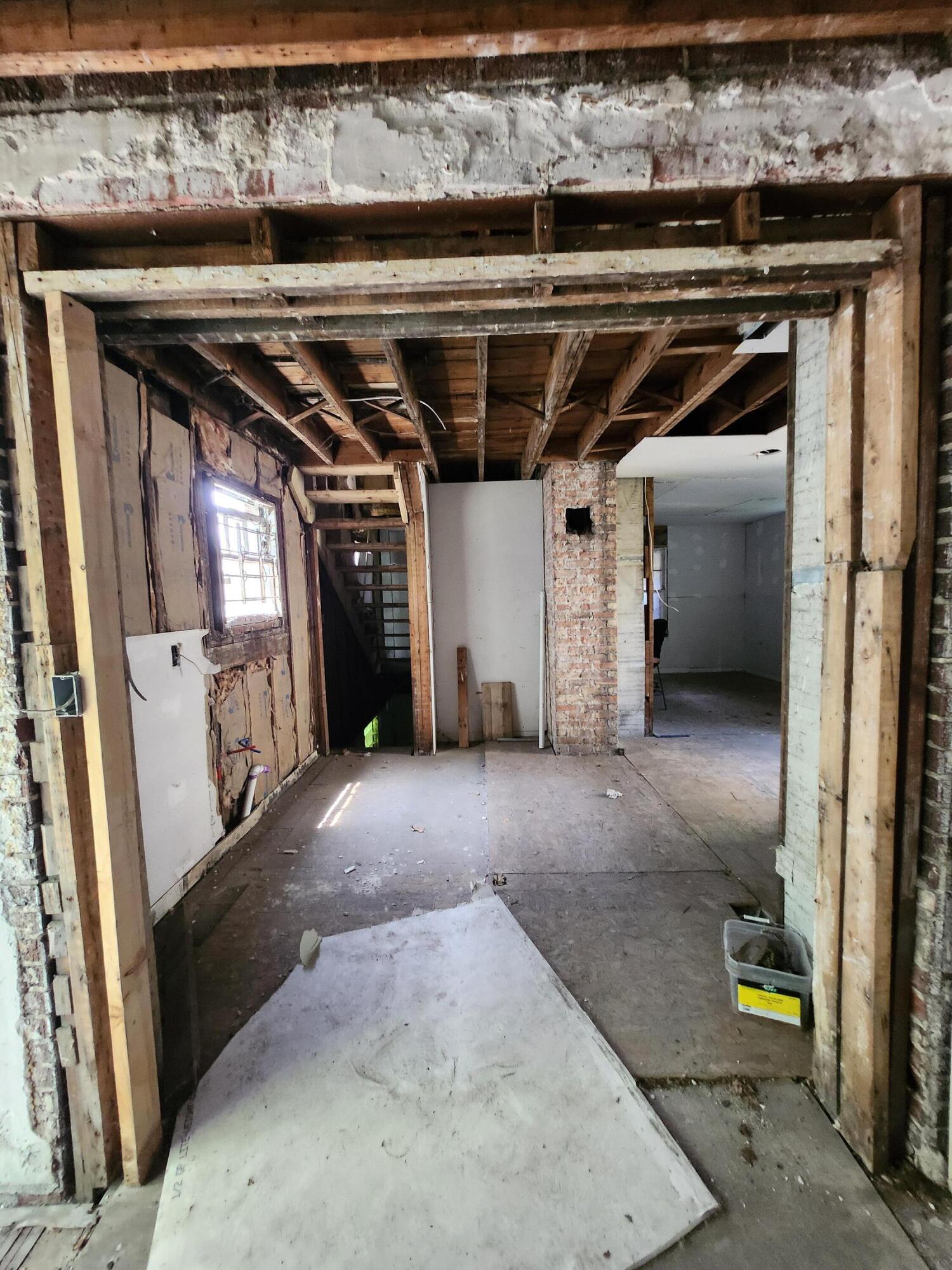 627 Tennessee Street, Gary, IN 46402; Image #23