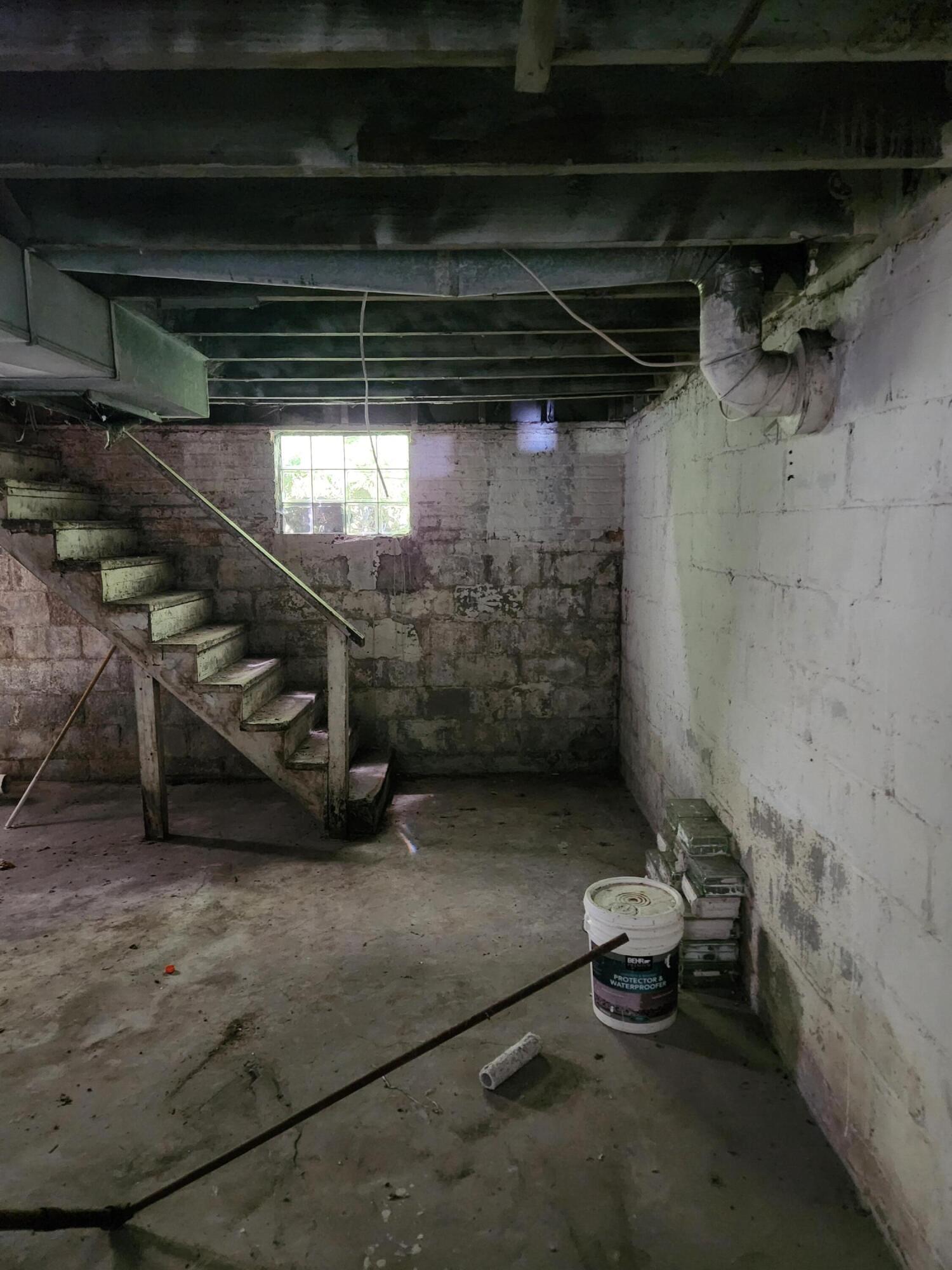 627 Tennessee Street, Gary, IN 46402; Image #28