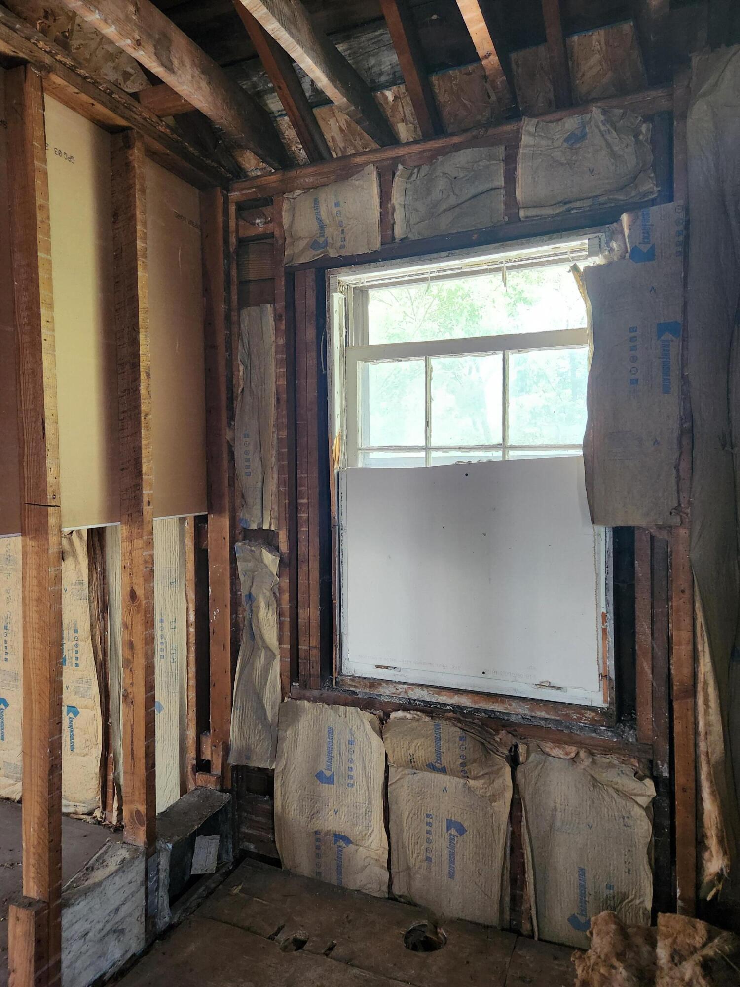 627 Tennessee Street, Gary, IN 46402; Image #6