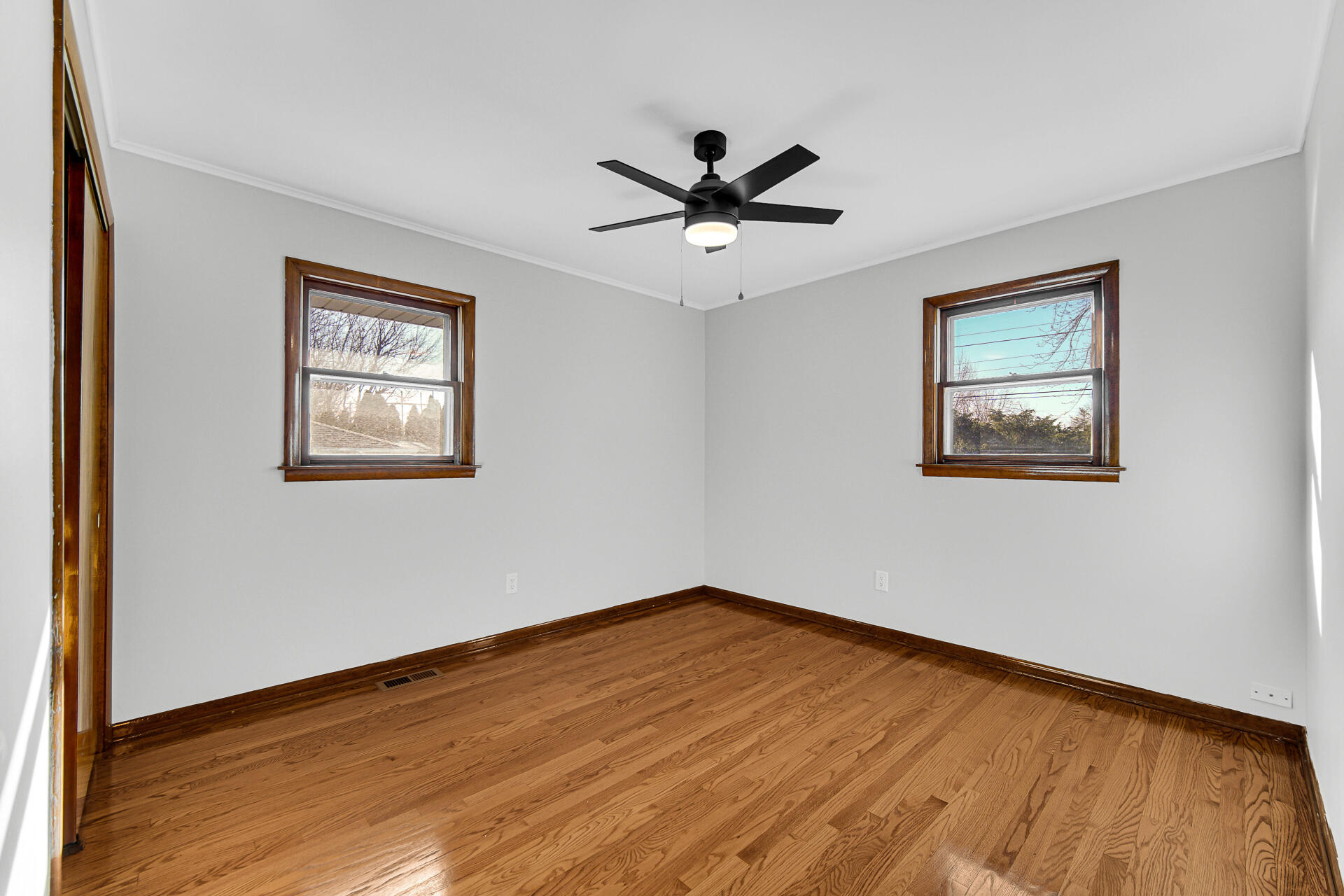 9220 Wildwood Drive, Highland, IN 46322; Image #17