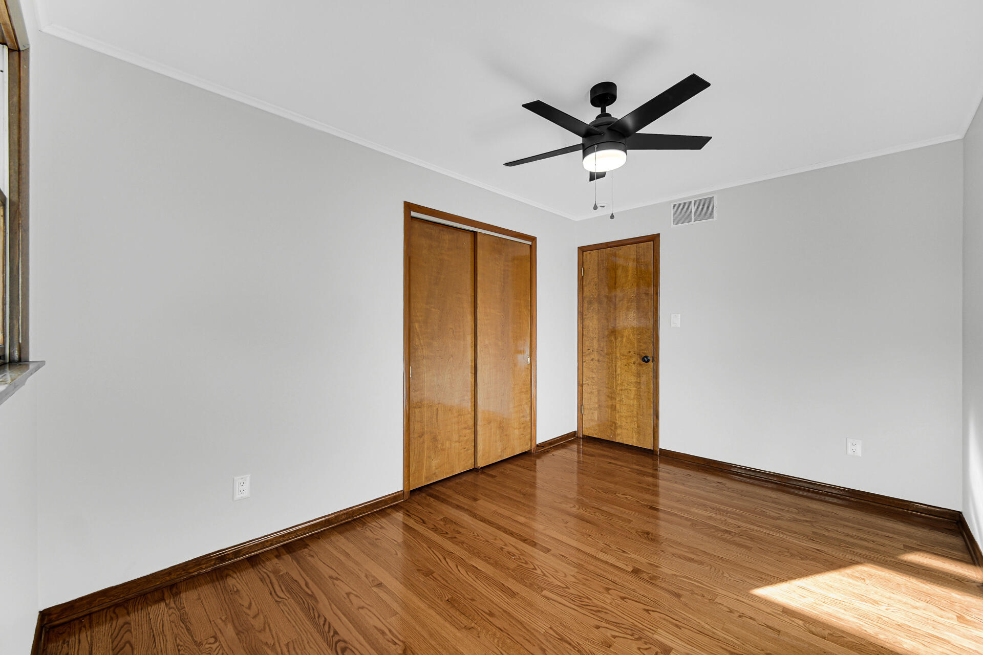 9220 Wildwood Drive, Highland, IN 46322; Image #18