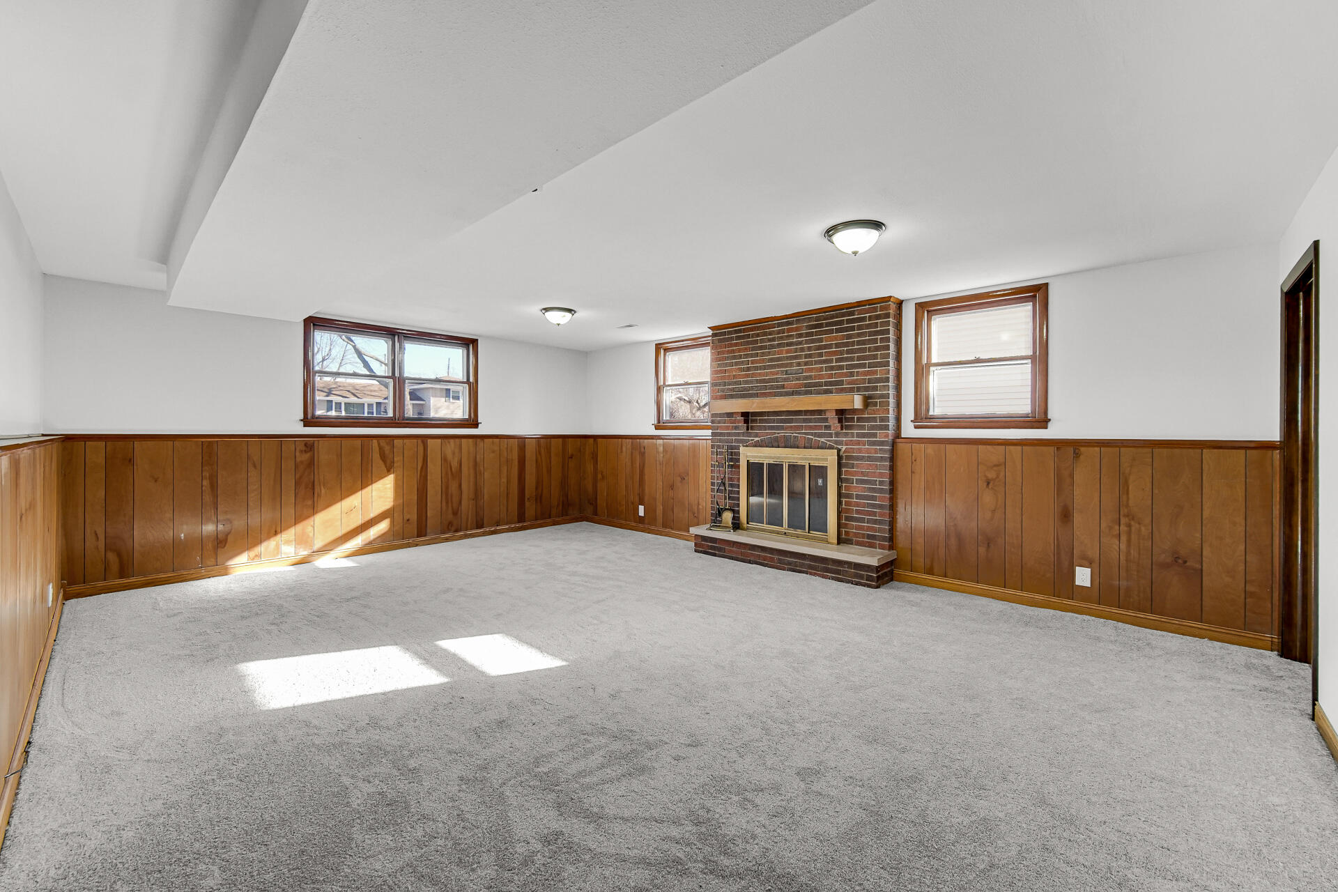 9220 Wildwood Drive, Highland, IN 46322; Image #23