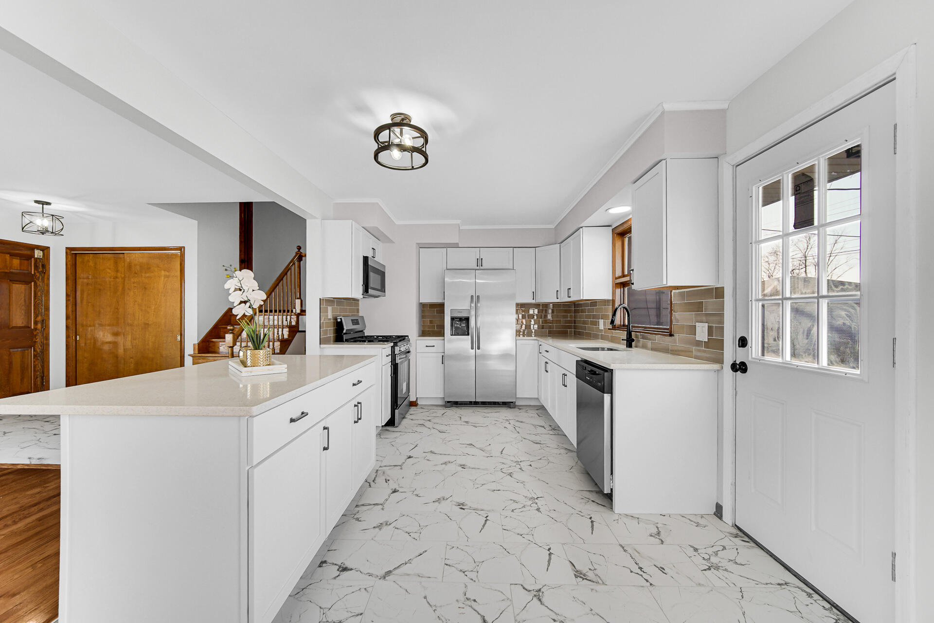 9220 Wildwood Drive, Highland, IN 46322; Image #3