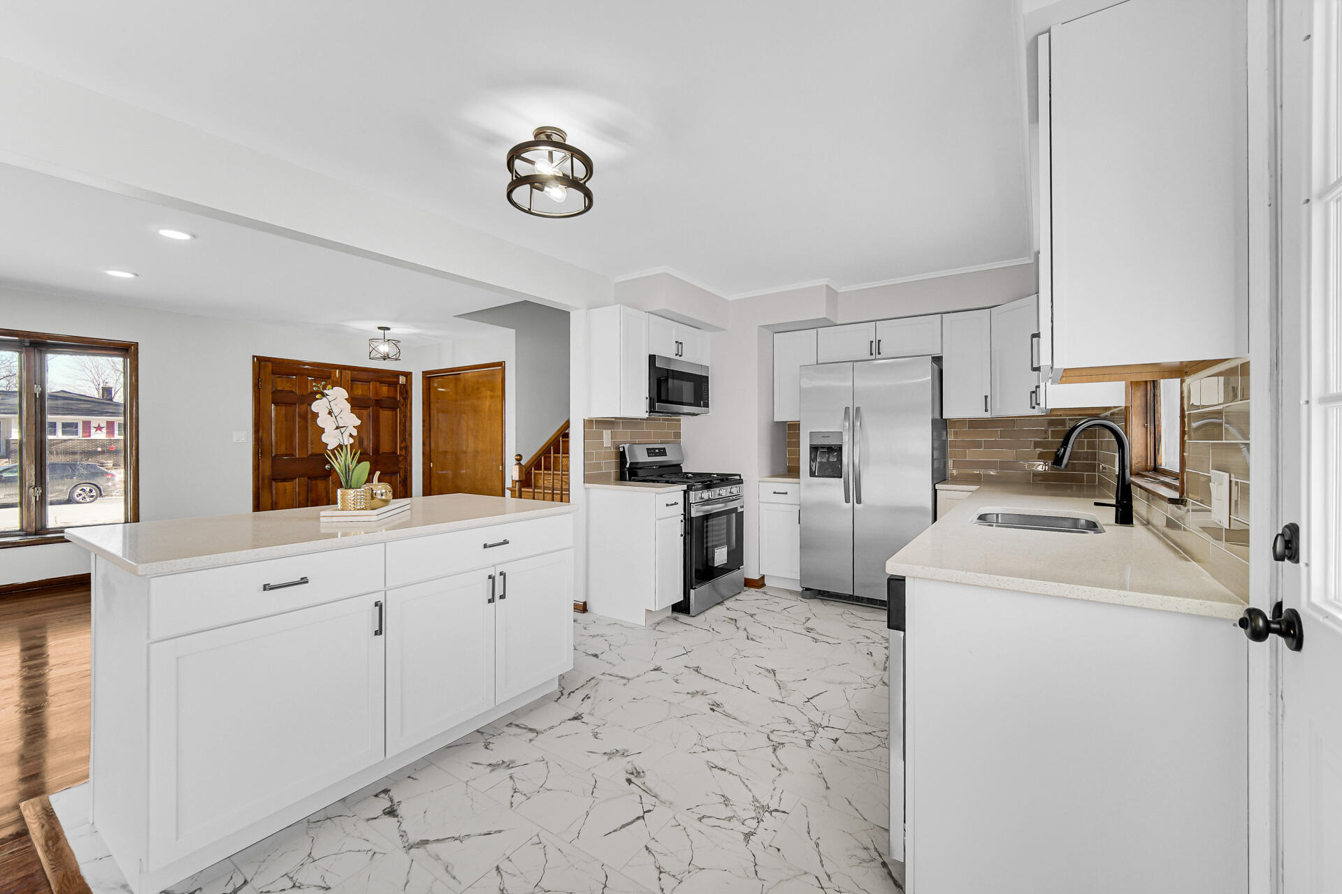 9220 Wildwood Drive, Highland, IN 46322; Image #4