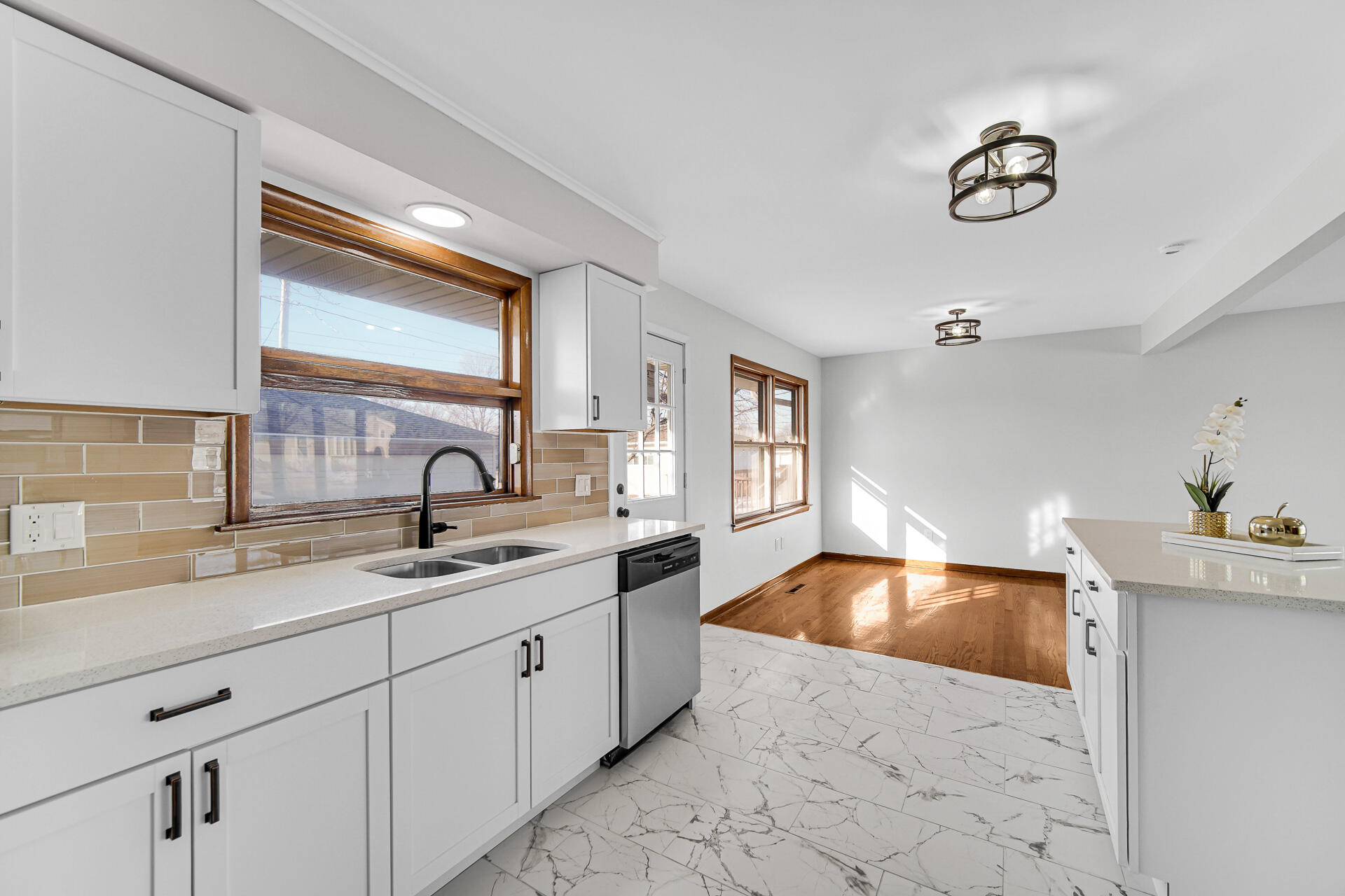 9220 Wildwood Drive, Highland, IN 46322; Image #6