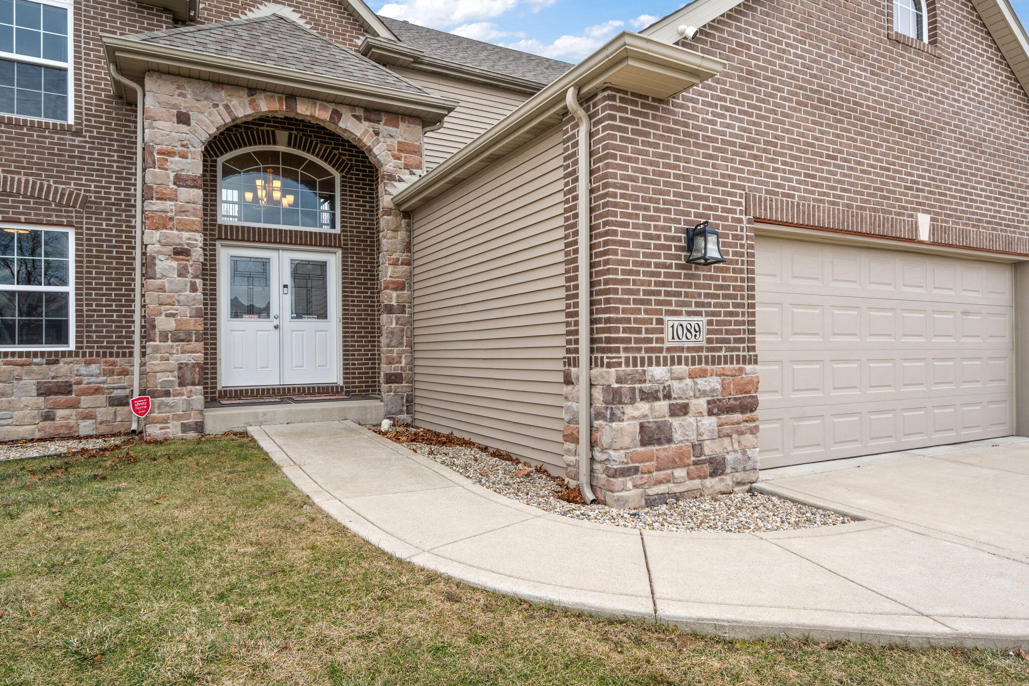 1089 Lakeview Drive, Hobart, IN 46342; Image #2