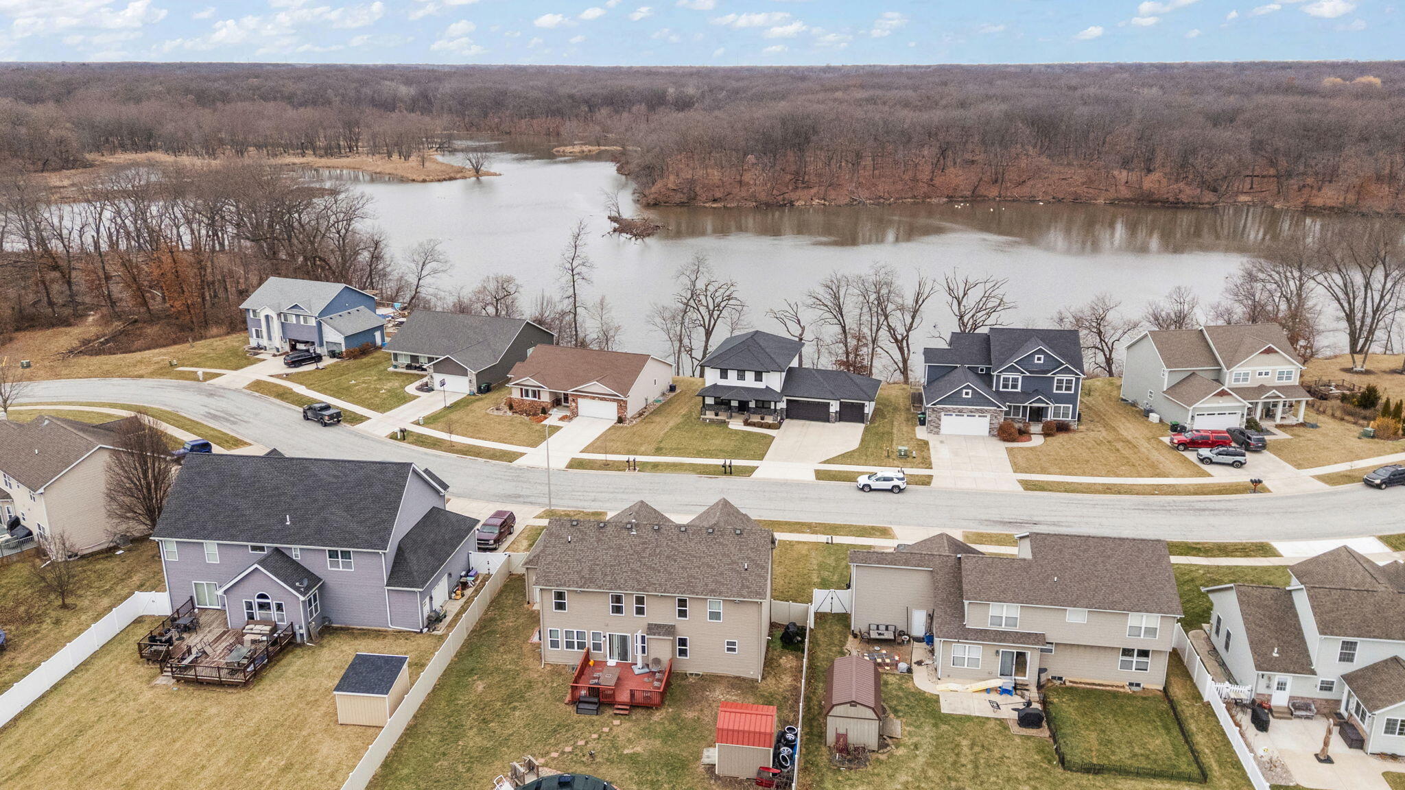 1089 Lakeview Drive, Hobart, IN 46342; Image #3