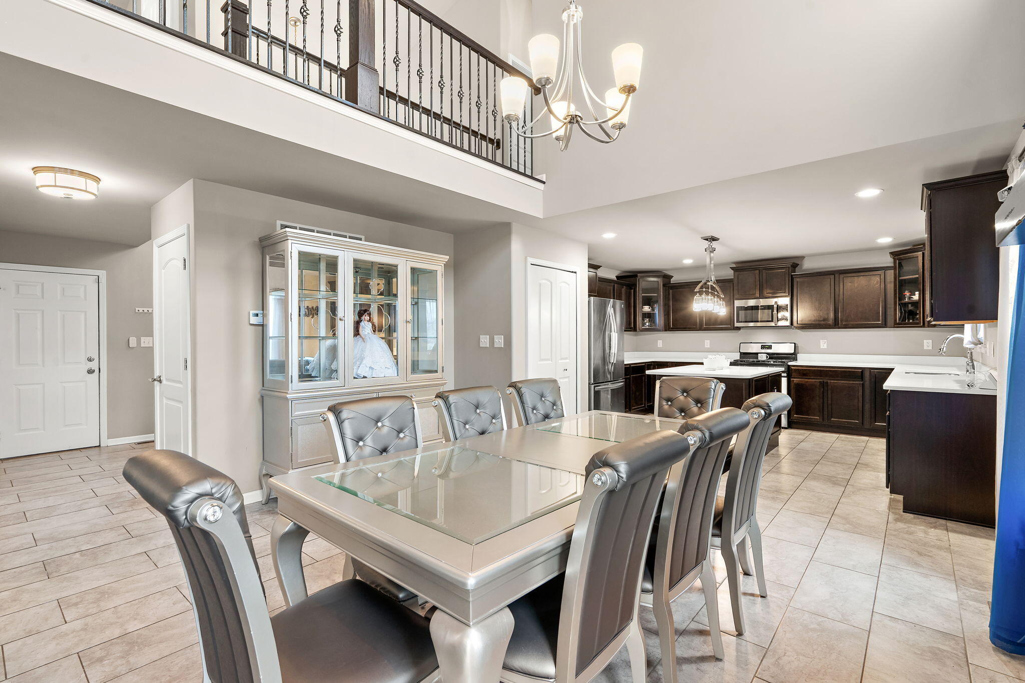 1089 Lakeview Drive, Hobart, IN 46342; Image #7