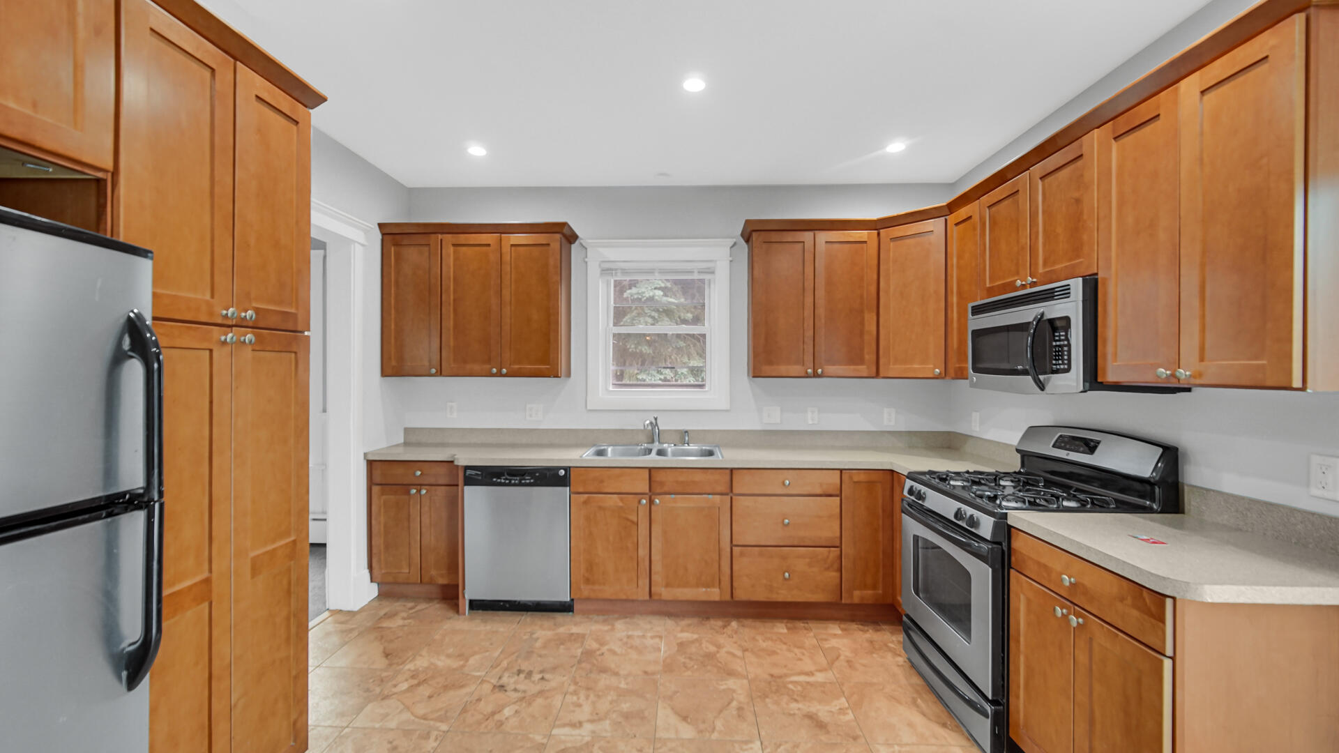 1714 Indiana Avenue, La Porte, IN 46350; Image #15