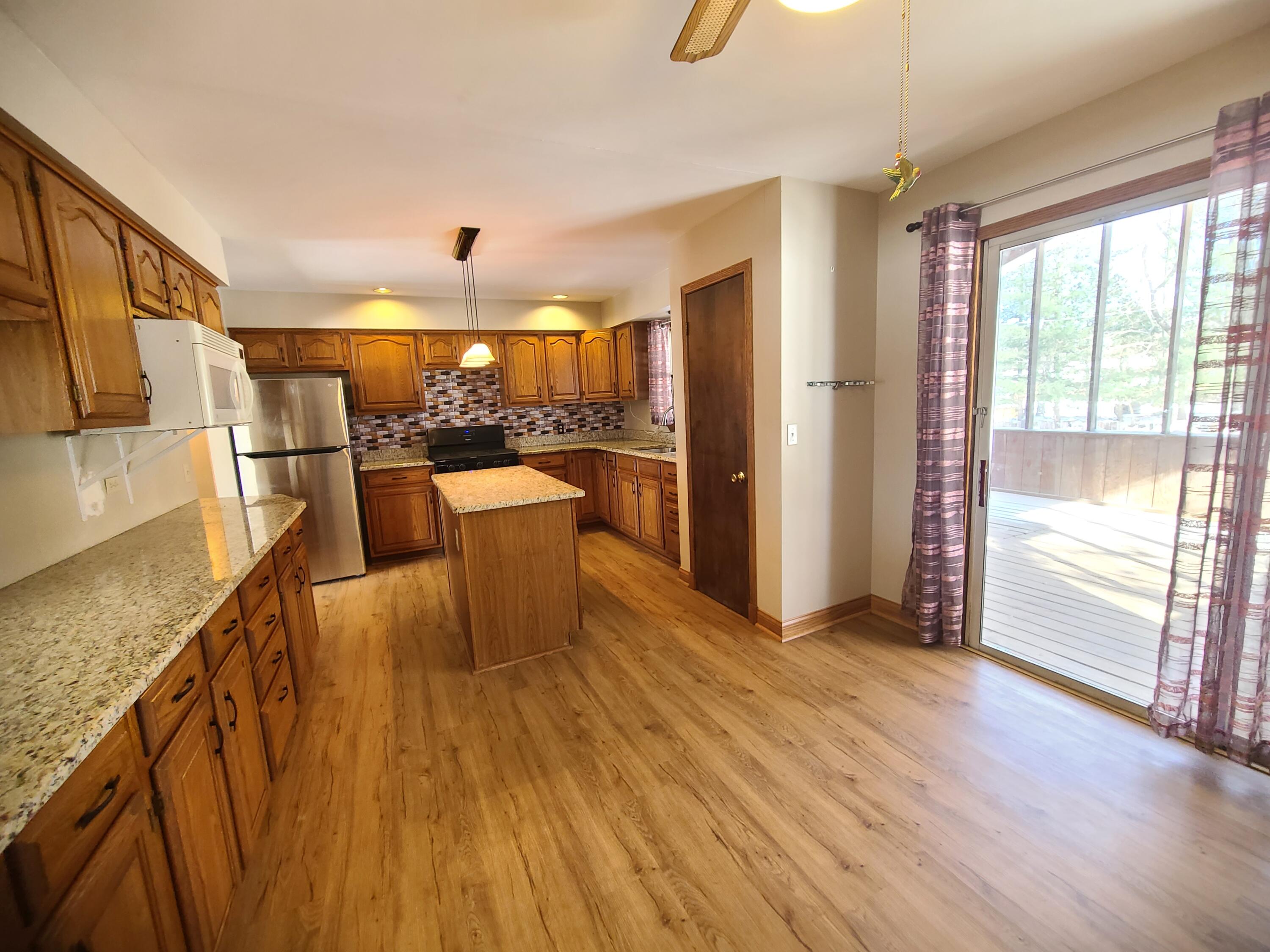 13291 County Rd 700 W, DeMotte, IN 46310; Image #13