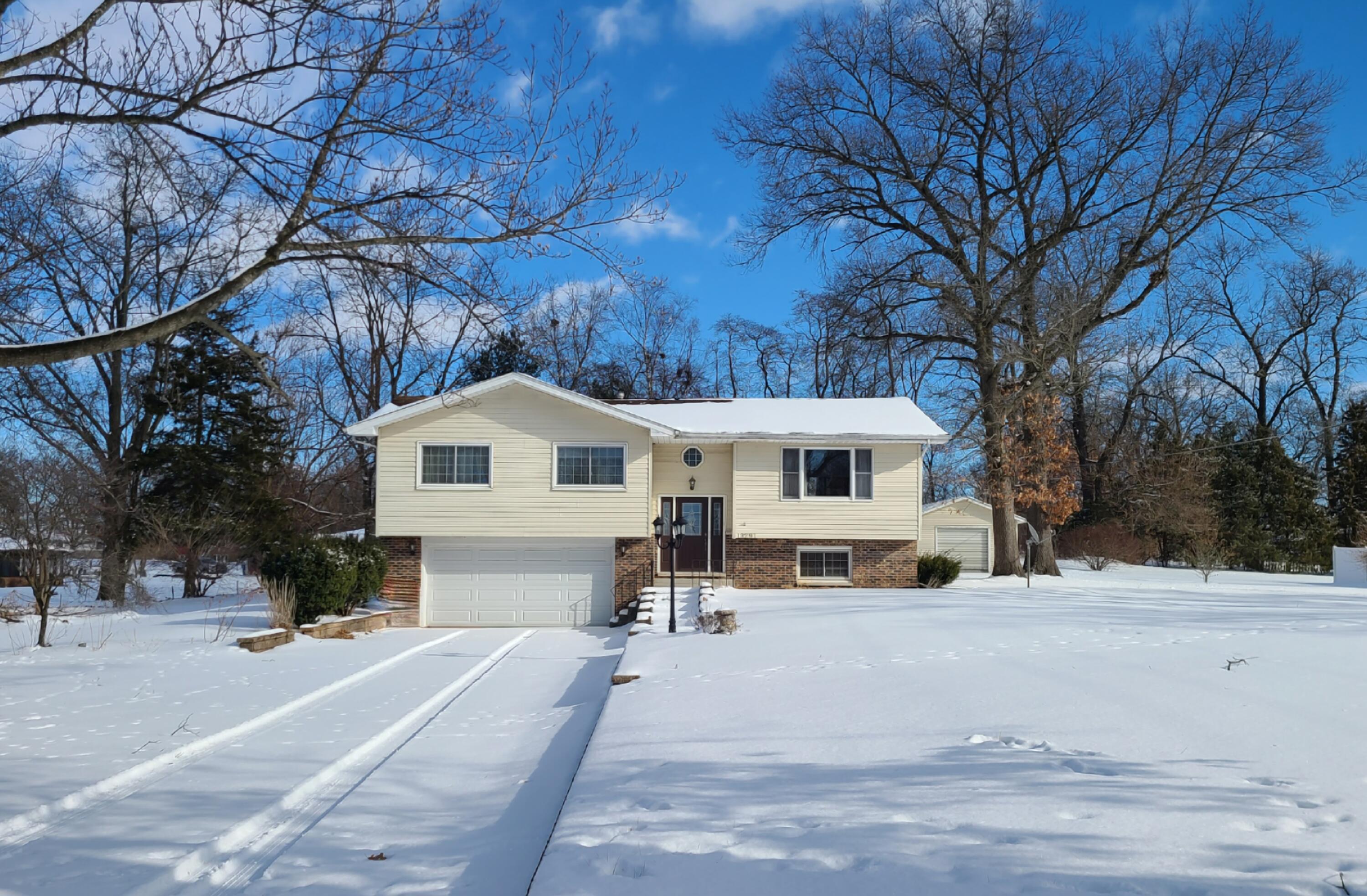13291 County Rd 700 W, DeMotte, IN 46310; Image #2