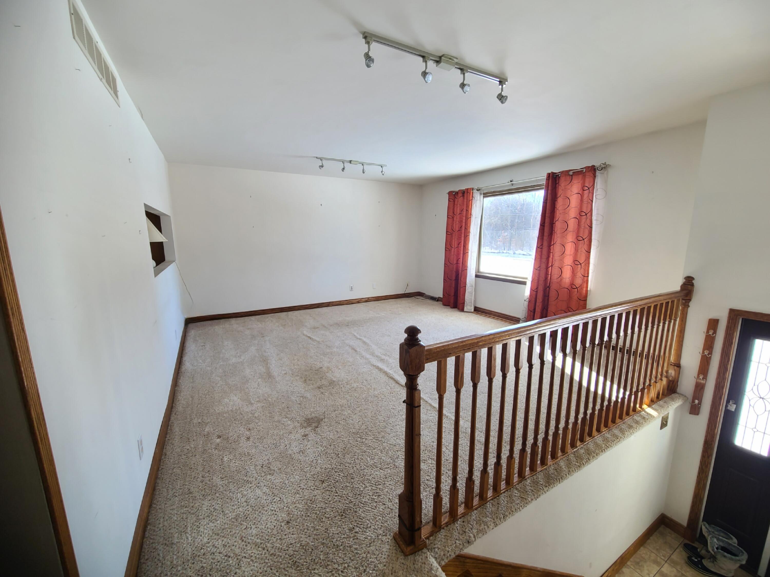 13291 County Rd 700 W, DeMotte, IN 46310; Image #7