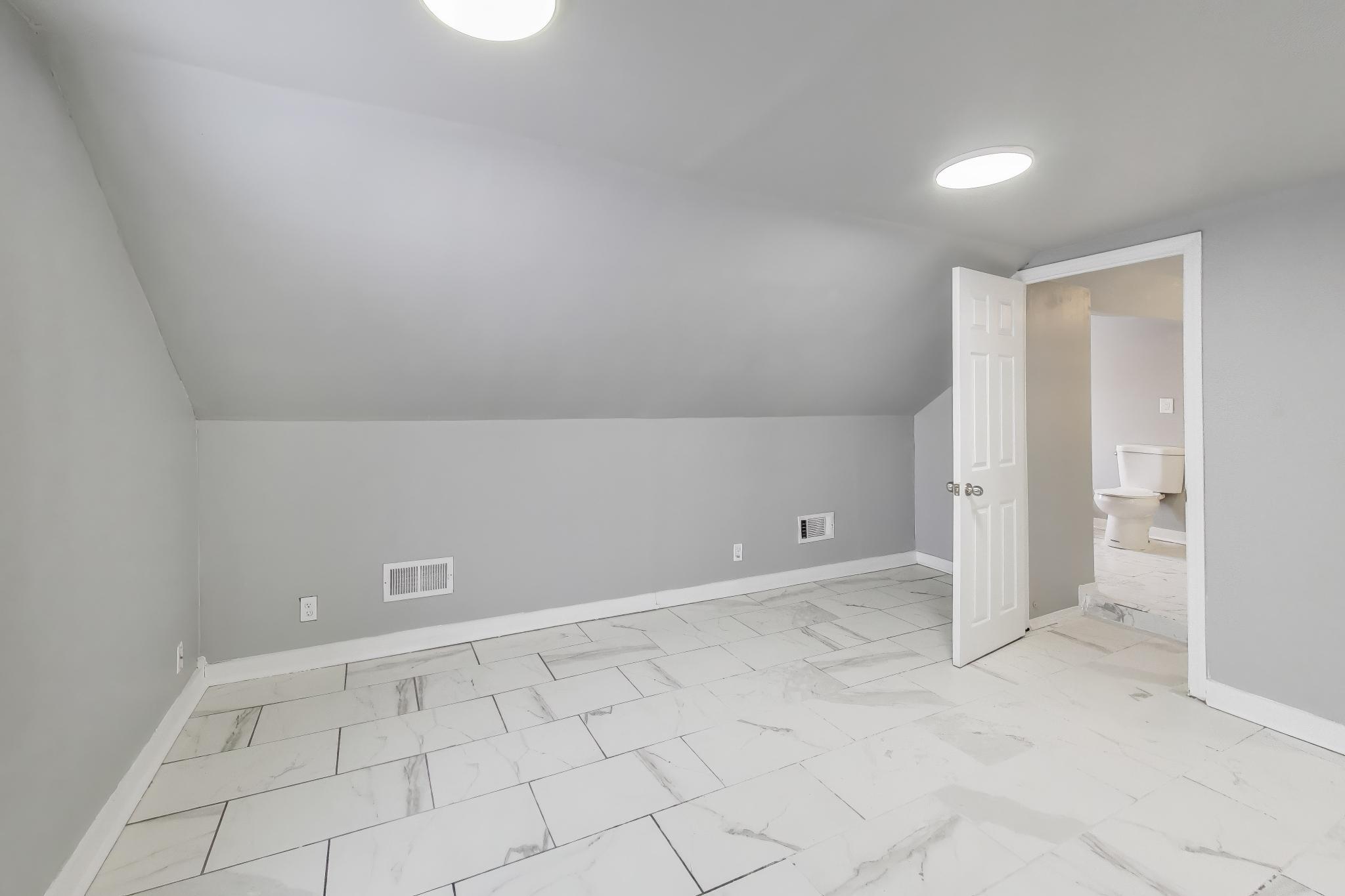 2376 Connecticut Street, Gary, IN 46407; Image #23