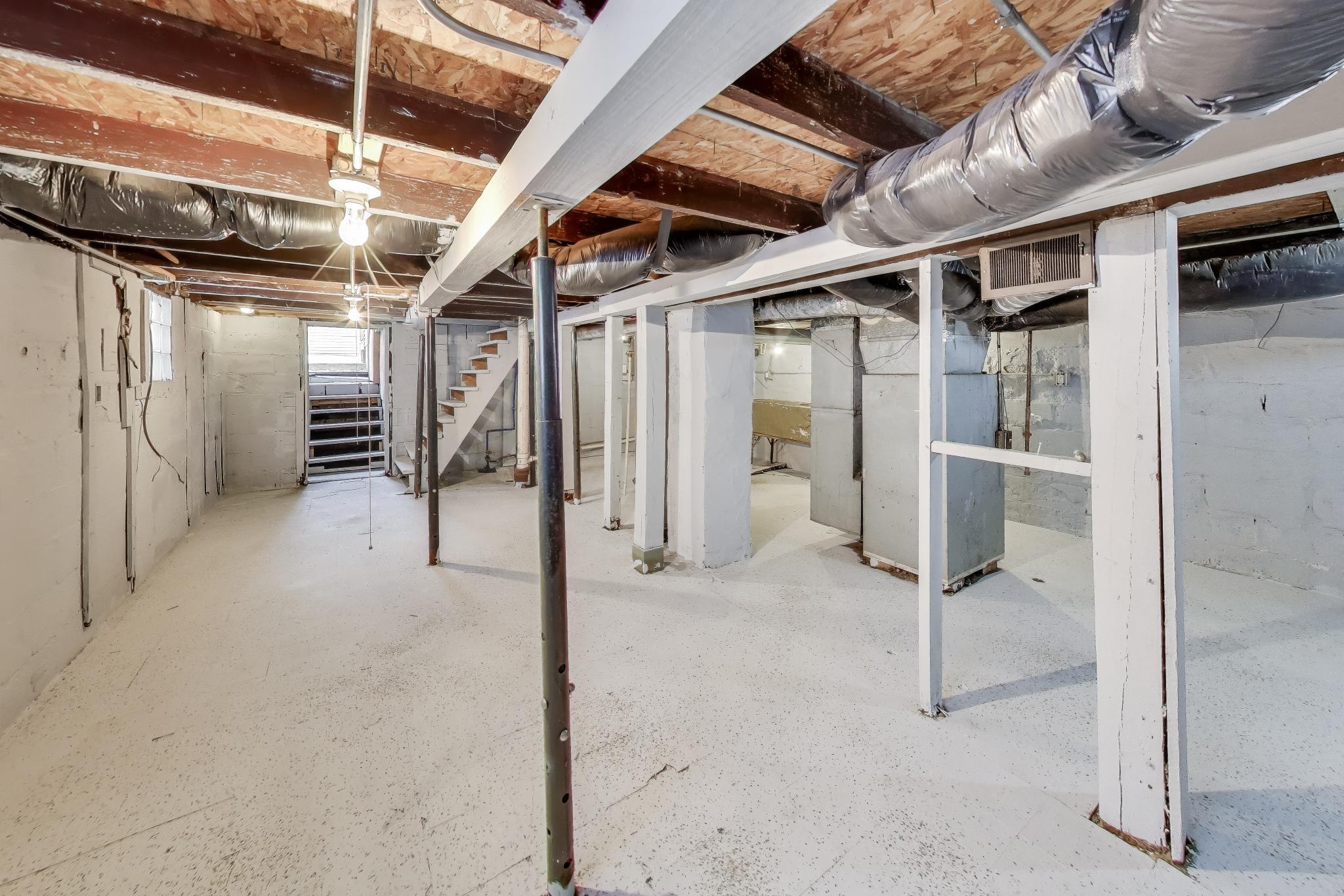 2376 Connecticut Street, Gary, IN 46407; Image #27