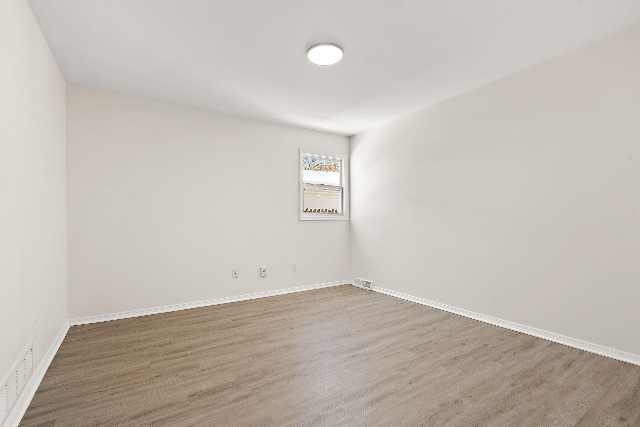 2014 E Elm Street, Griffith, IN 46319; Image #13