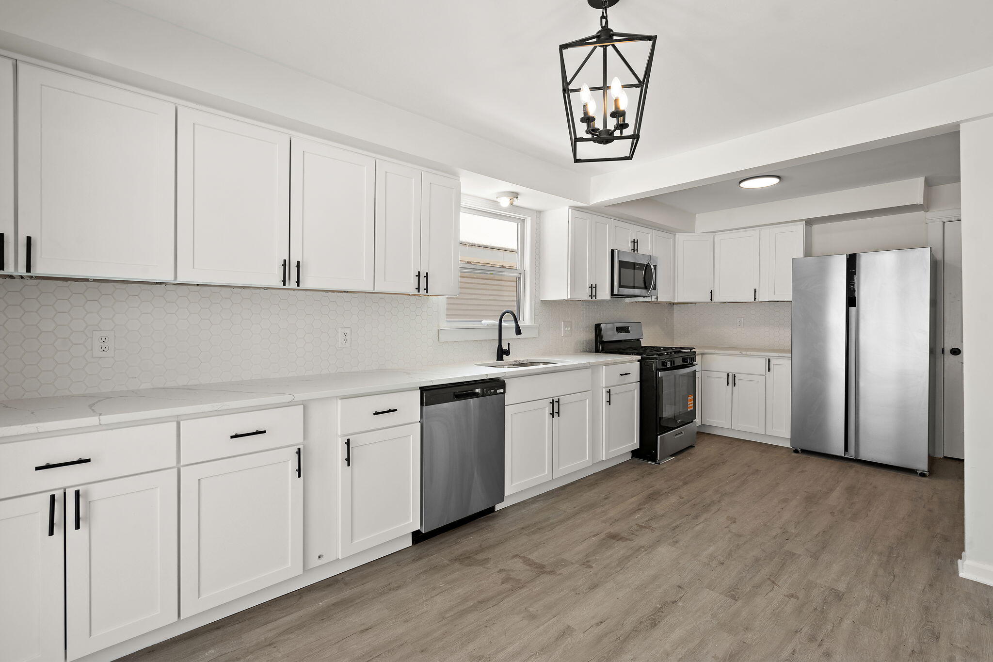 2014 E Elm Street, Griffith, IN 46319; Image #2