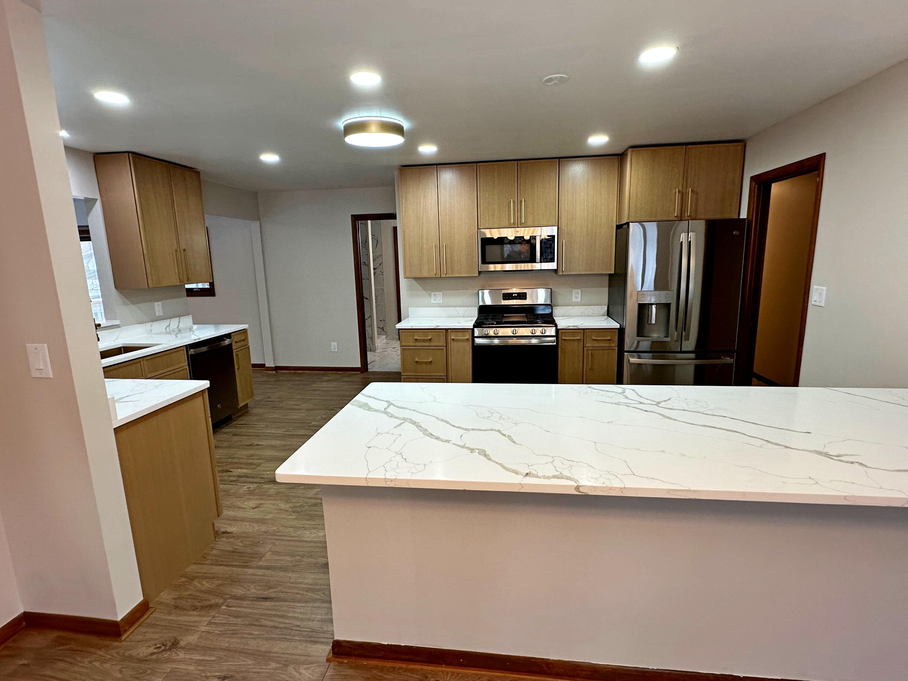 8440 Van Buren Court, Munster, IN 46321; Image #10