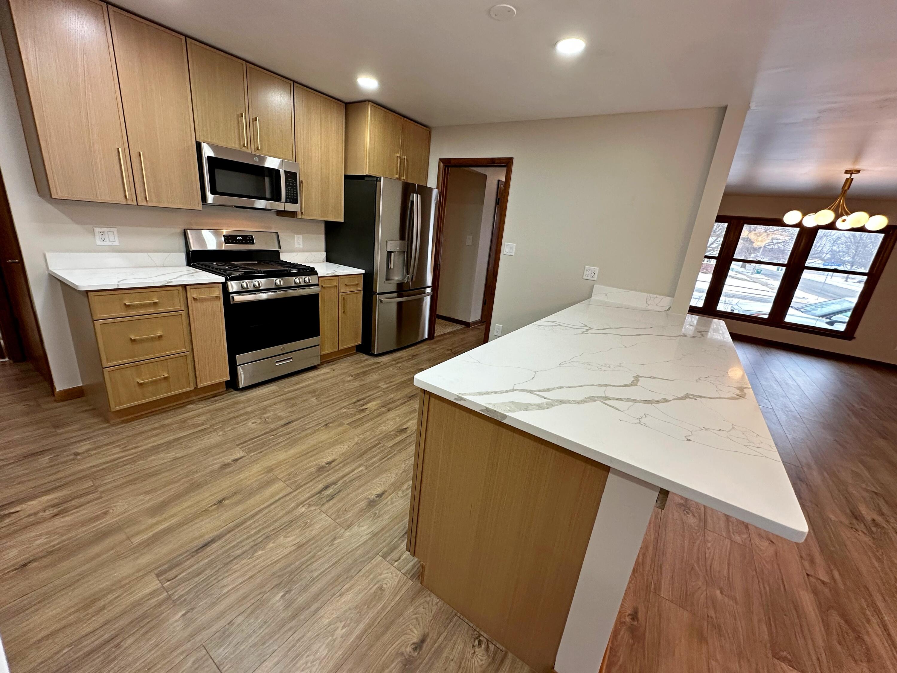 8440 Van Buren Court, Munster, IN 46321; Image #13