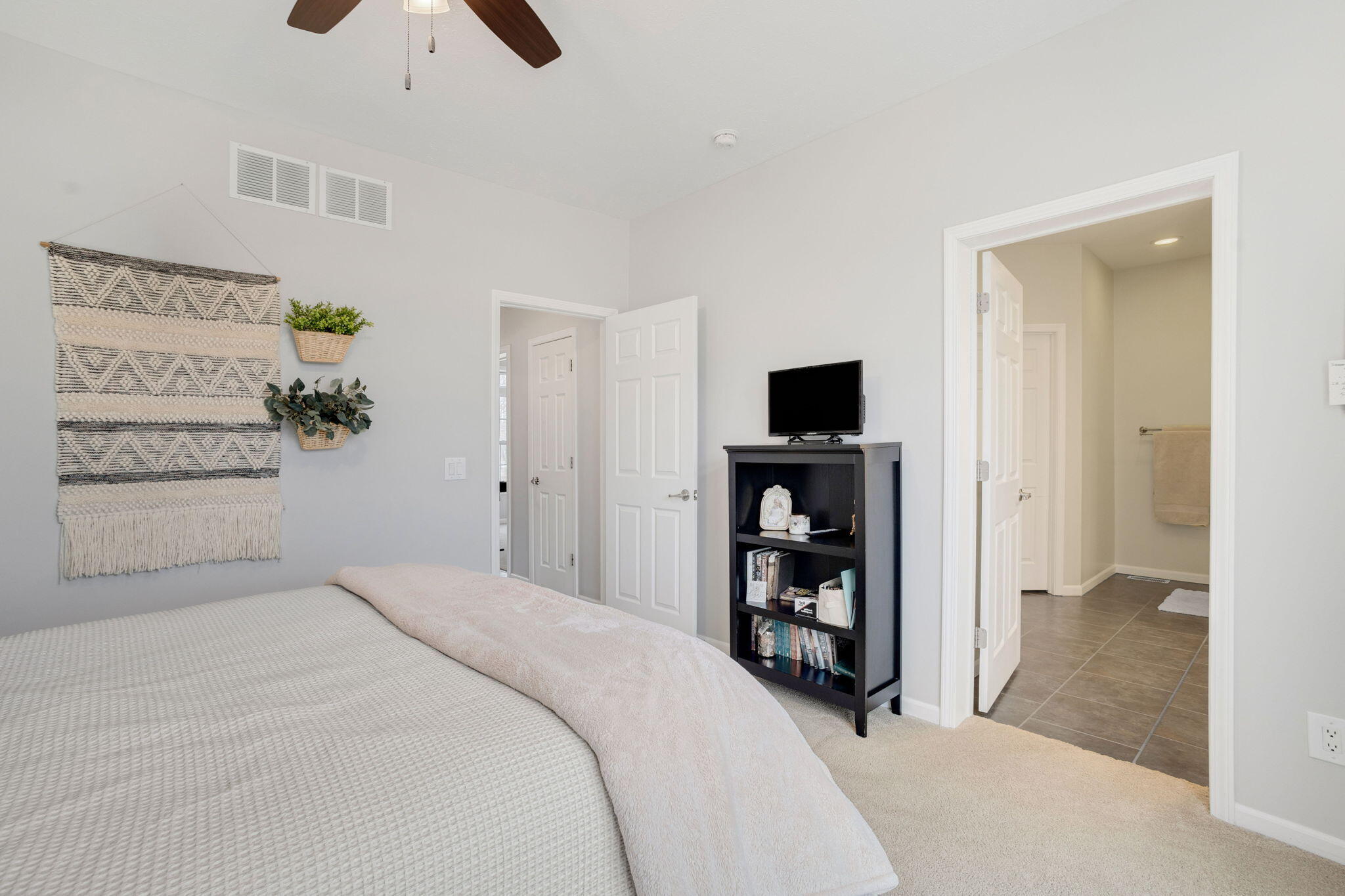 7395 E Hudson Pointe Lane, New Carlisle, IN 46552; Image #19